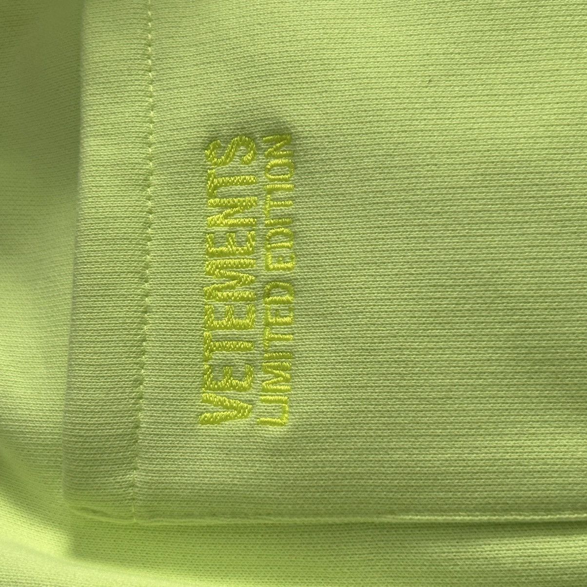 Vetements New Vetement Logo Straight Leg Sweatpants Size XS Size US 29 - 8 Thumbnail