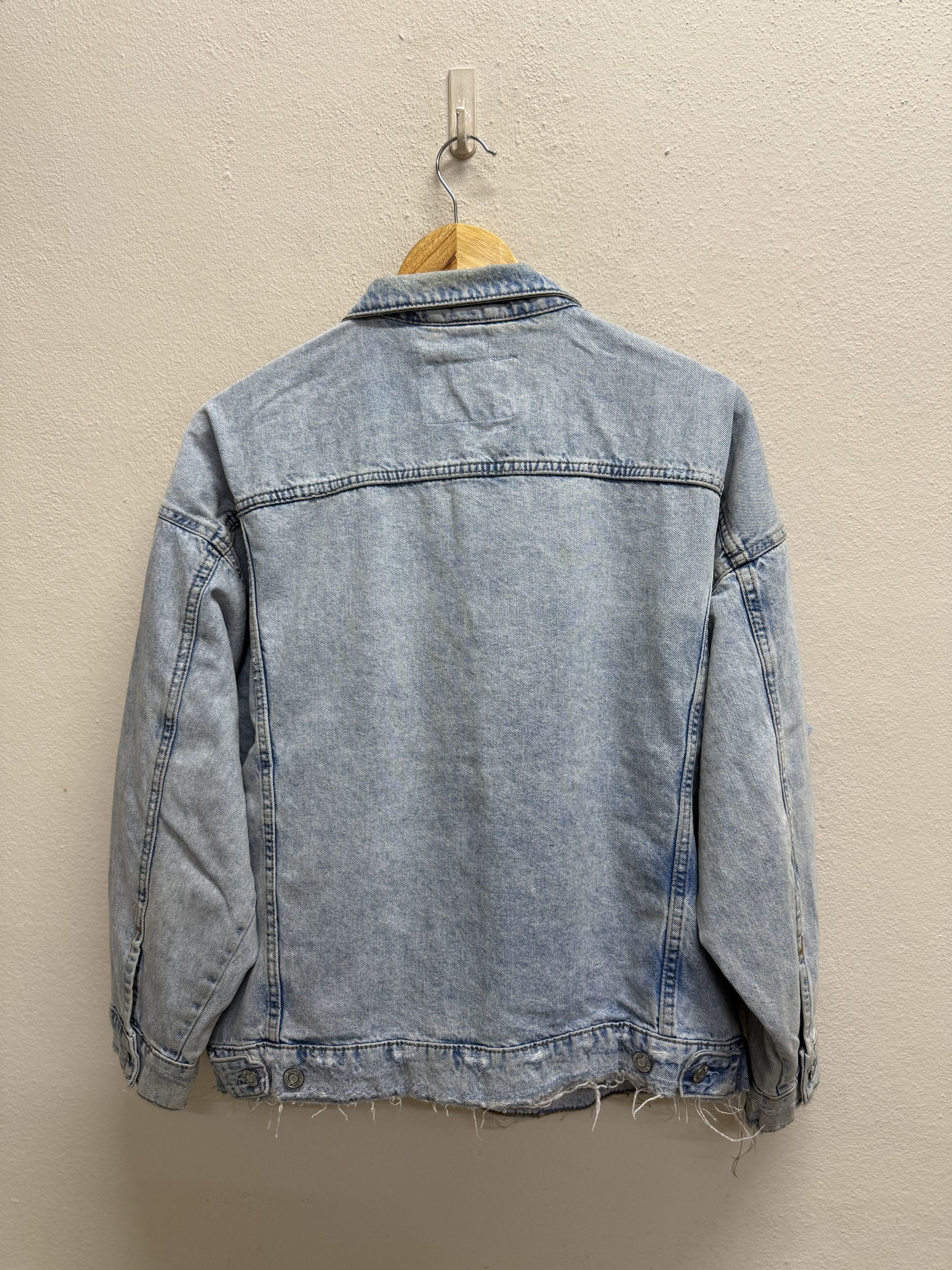 H&M & Denim Distressed Denim Jacket Size US M / EU 48-50 / 2 - 13 Thumbnail