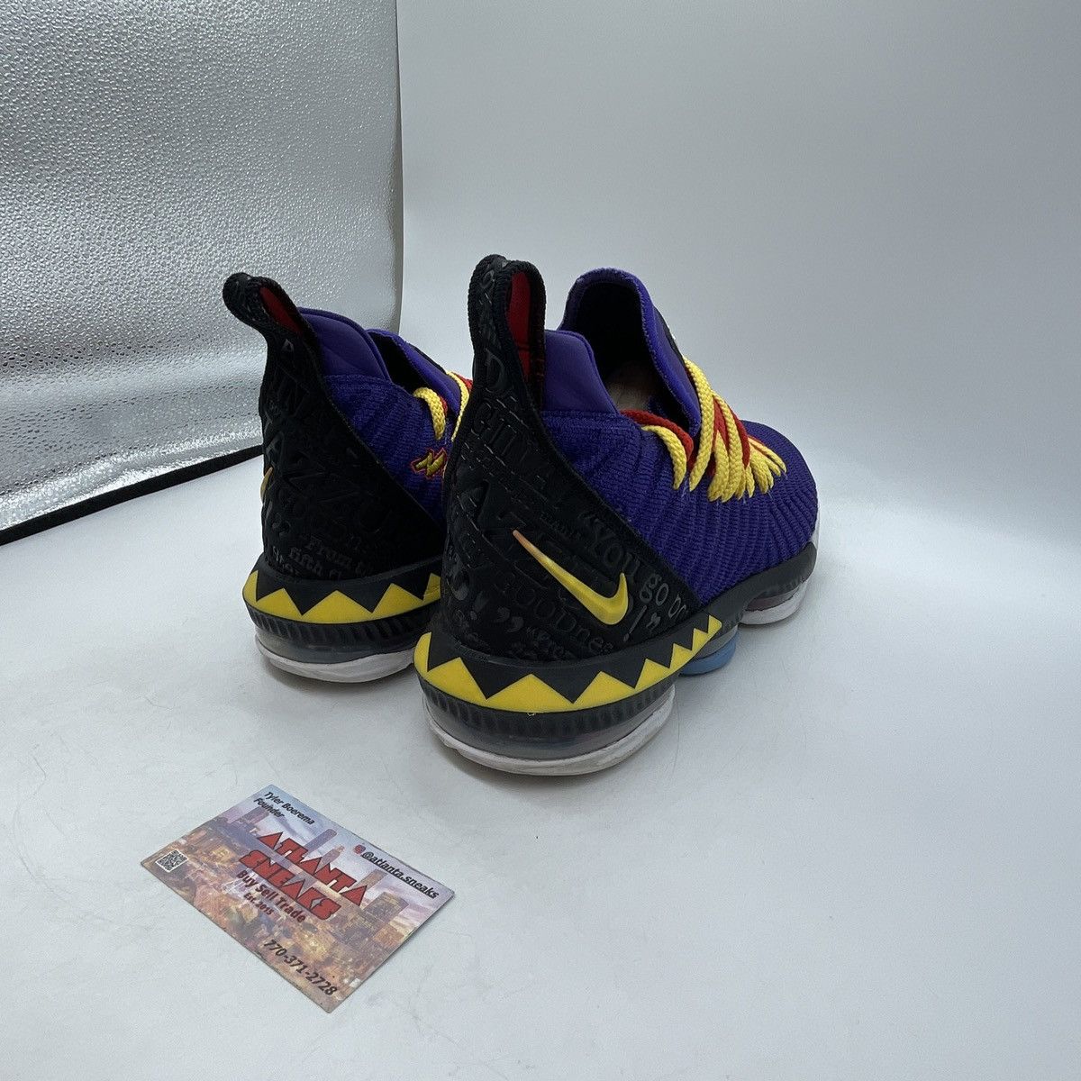Nike Lebron 16 Martin Size US 9.5 / EU 42-43 - 5 Thumbnail