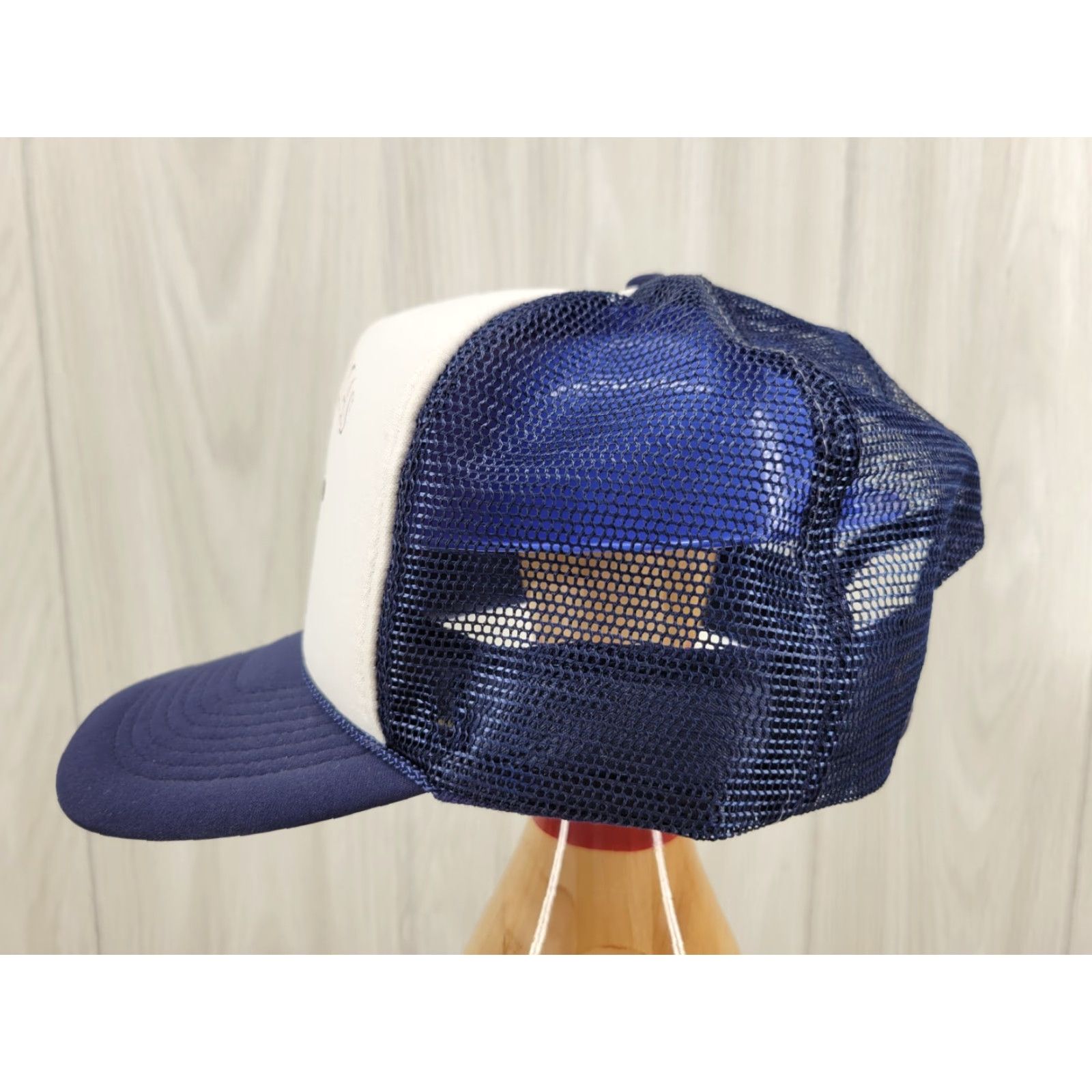 Vintage VINTAGE Nissin Trucker Hat Cap St. Thomas Virgin Islands Adjustible Men Blue 90s Mens Size ONE SIZE - 5 Thumbnail