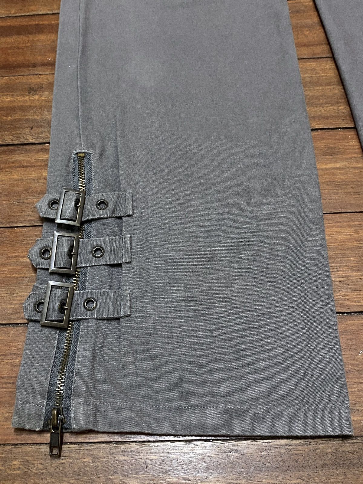 Le Grande Bleu (L.G.B.) Rare Design Vintage Japanese Brand Bong Bondage Pants 1990s Size US 33 - 6 Thumbnail