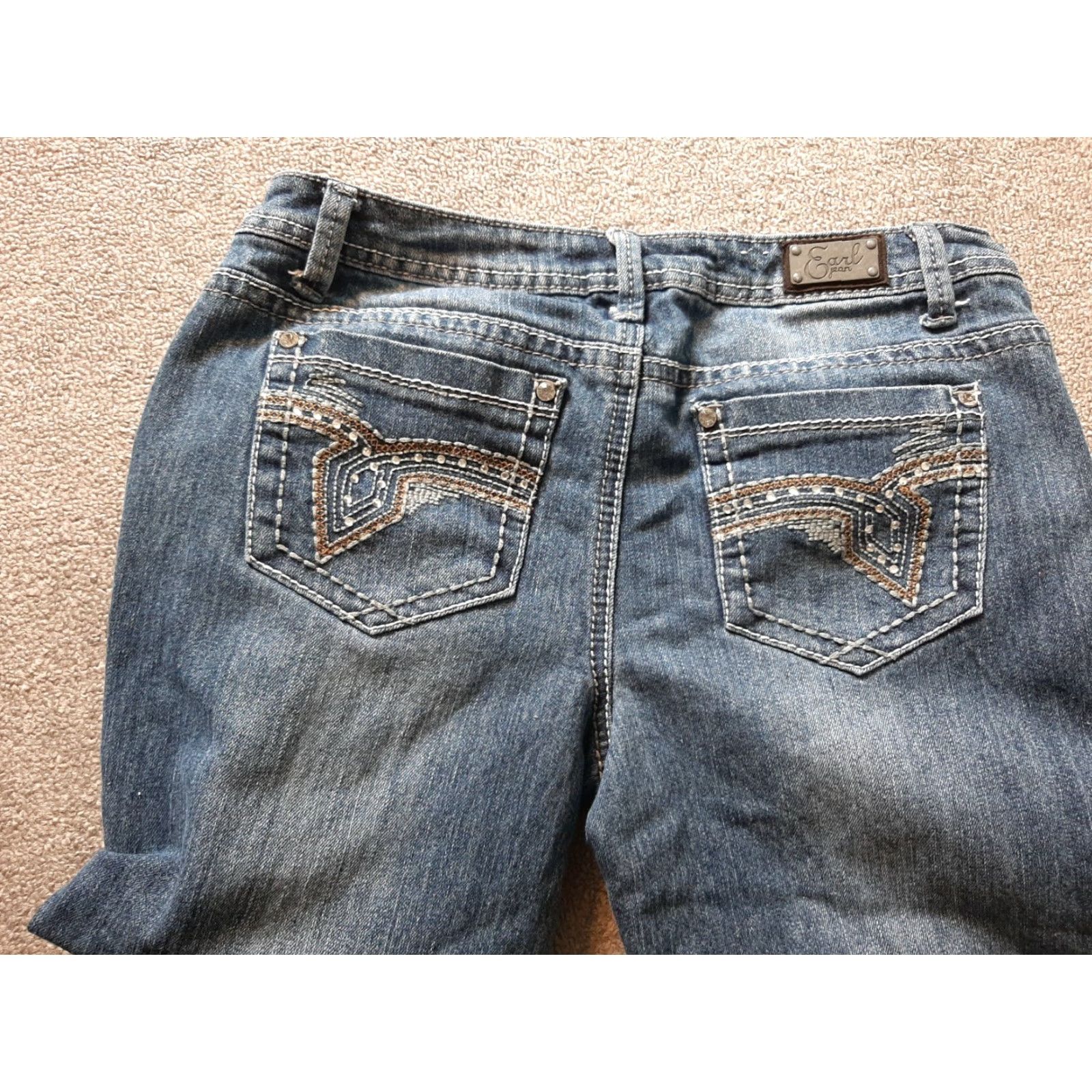 Vintage Earl Jeans Women's Capris Beaded Petite Size 6 Denim Blue Pants Capris Regular Zip Size 28" / US 6 / IT 42 - 5 Thumbnail
