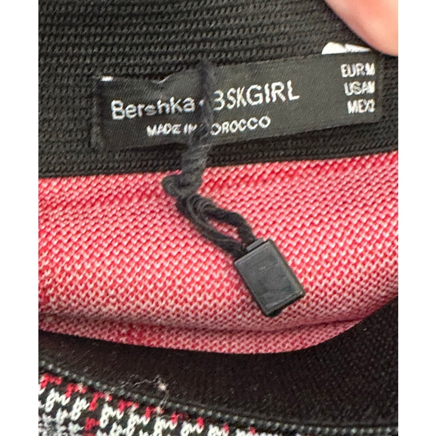 Bershka Bershka black white plaid pull on mini skirt size Medium Size 30" / US 8 / IT 44 - 3 Thumbnail