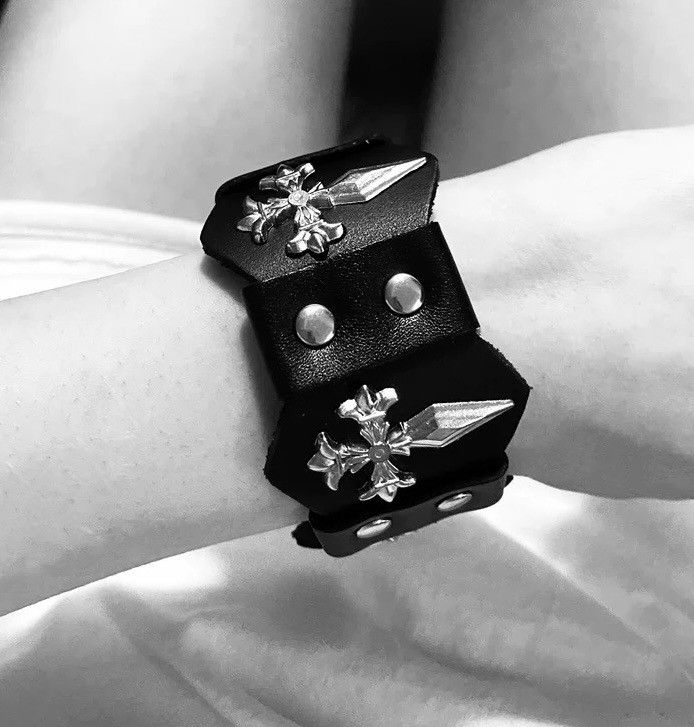 Japanese Brand × Jewelry High street punk cross rivet leather bracelet bangle Size ONE SIZE - 3 Thumbnail