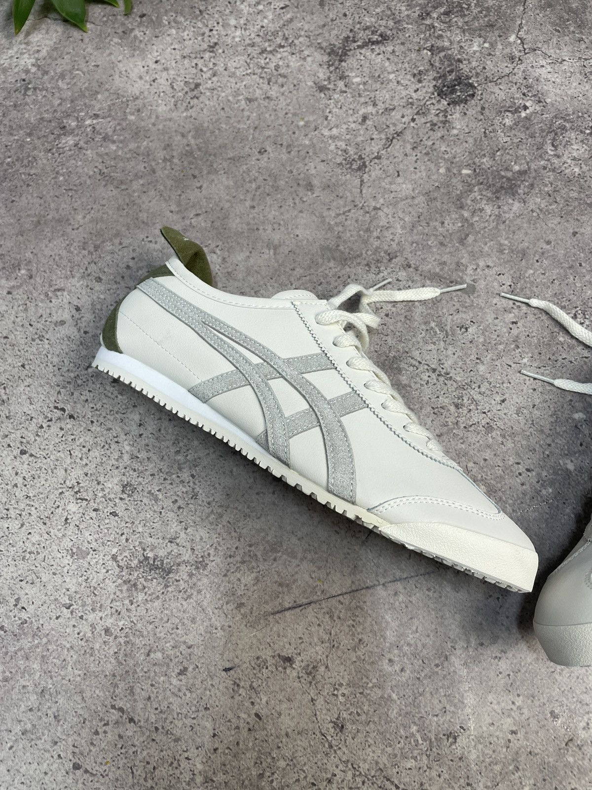Asics × Onitsuka Tiger × Vintage Vintage Asics Onitsuka Tiger White Shoes 66 Kill Bill Size US 9 / EU 42 - 3 Thumbnail