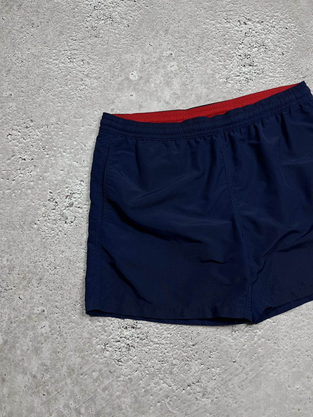Polo Ralph Lauren Polo Ralph Lauren navy swim shorts red waistband size M Size US 32 / EU 48 - 3 Thumbnail