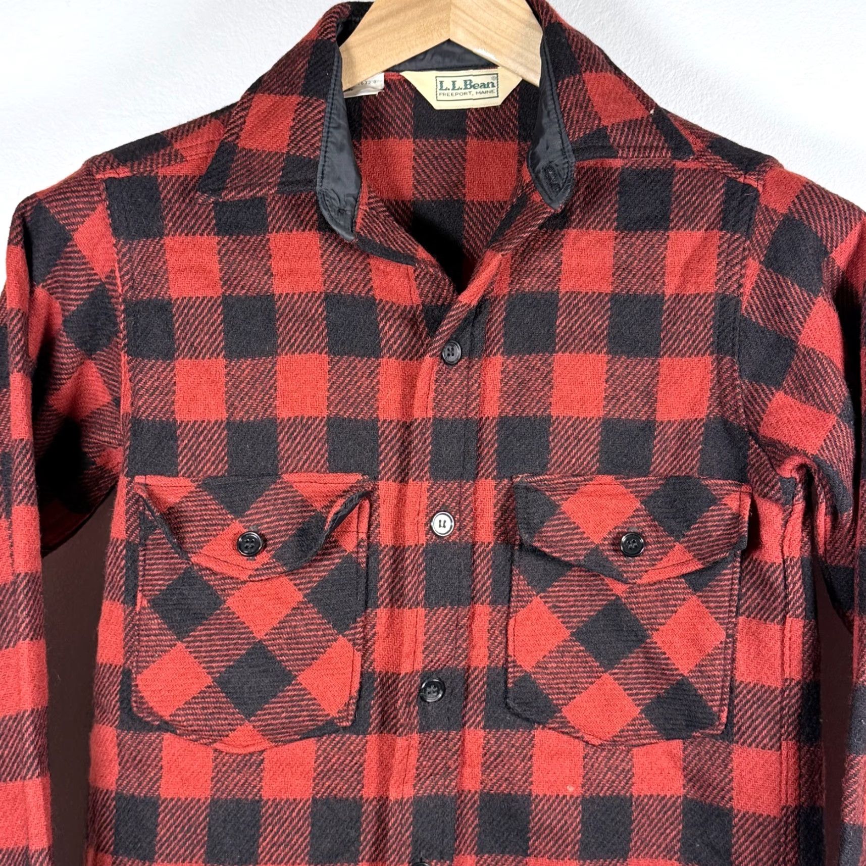 Vintage VINTAGE L.L.Bean Shirt Men Red Black Buffalo Plaid Wool Long Sleeve Size Small Size US S / EU 44-46 / 1 - 3 Thumbnail