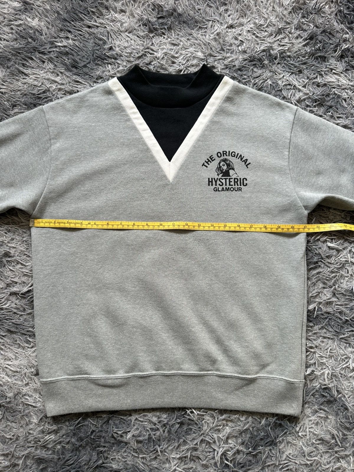 Hysteric Glamour 2010's Hysteric Glamour V shape sweatshirt short sleeve Size US M / EU 48-50 / 2 - 8 Thumbnail