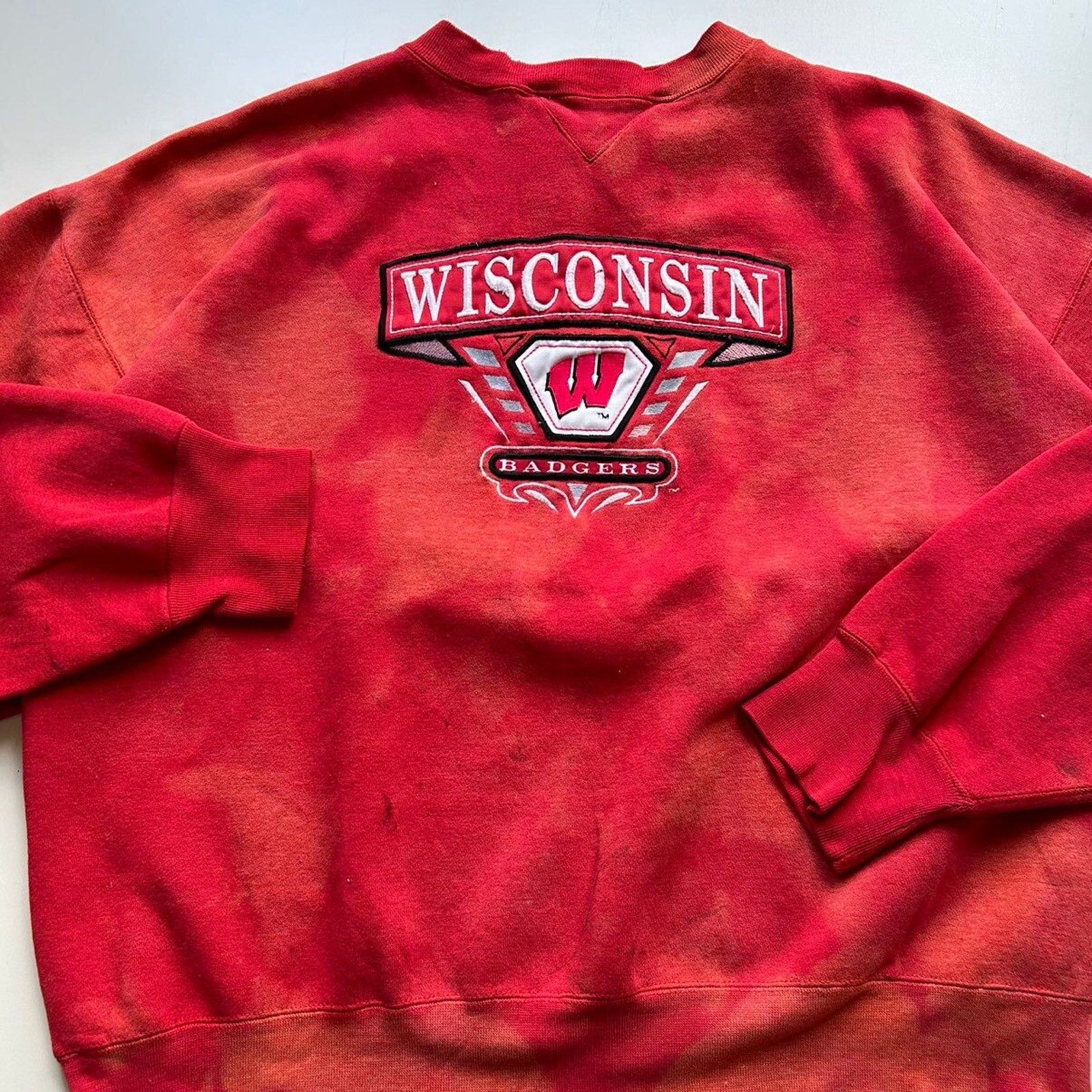 NCAA × Vintage Vintage 90s Wisconsin Badgers NCAA Crewneck XL Bleached Rare Size US L / EU 52-54 / 3 - 2 Thumbnail