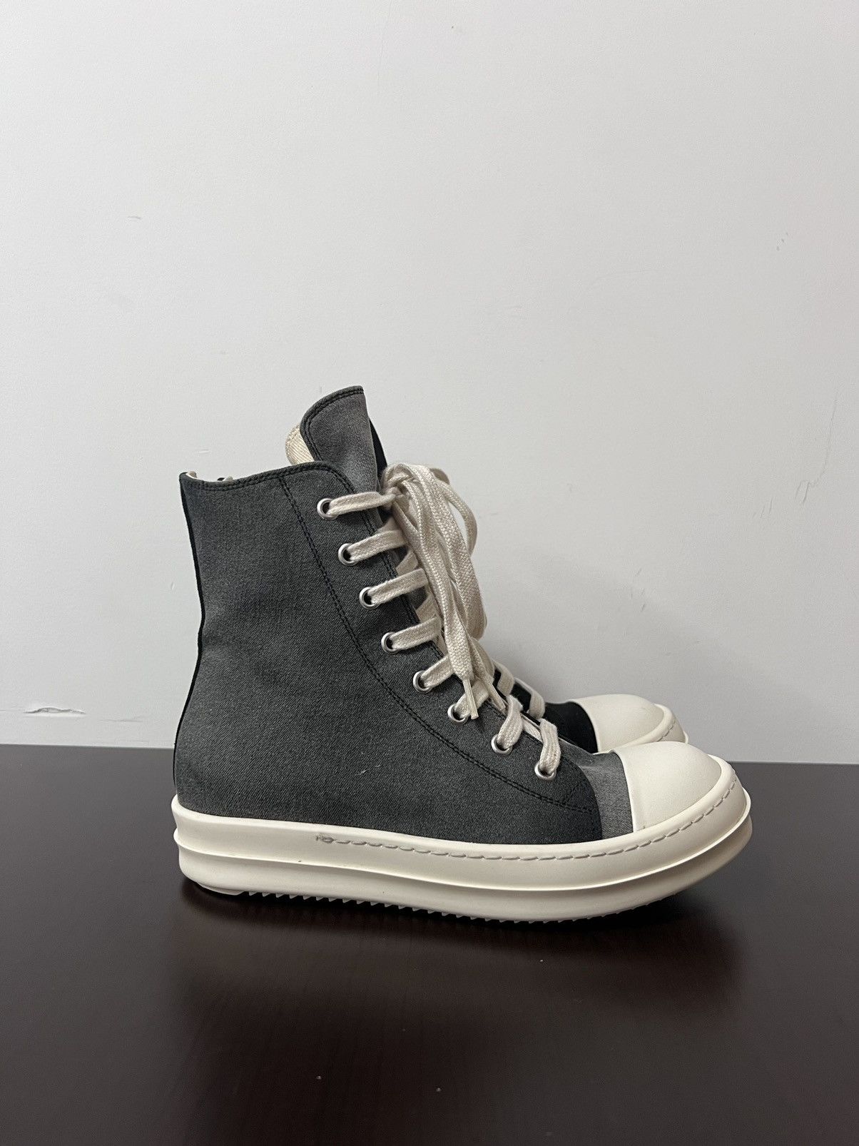 Rick Owens Drkshdw Rick owens drkshdw gradient ramones high top sneakers sz35.5 Size US 5.5 / IT 35.5 - 4 Thumbnail