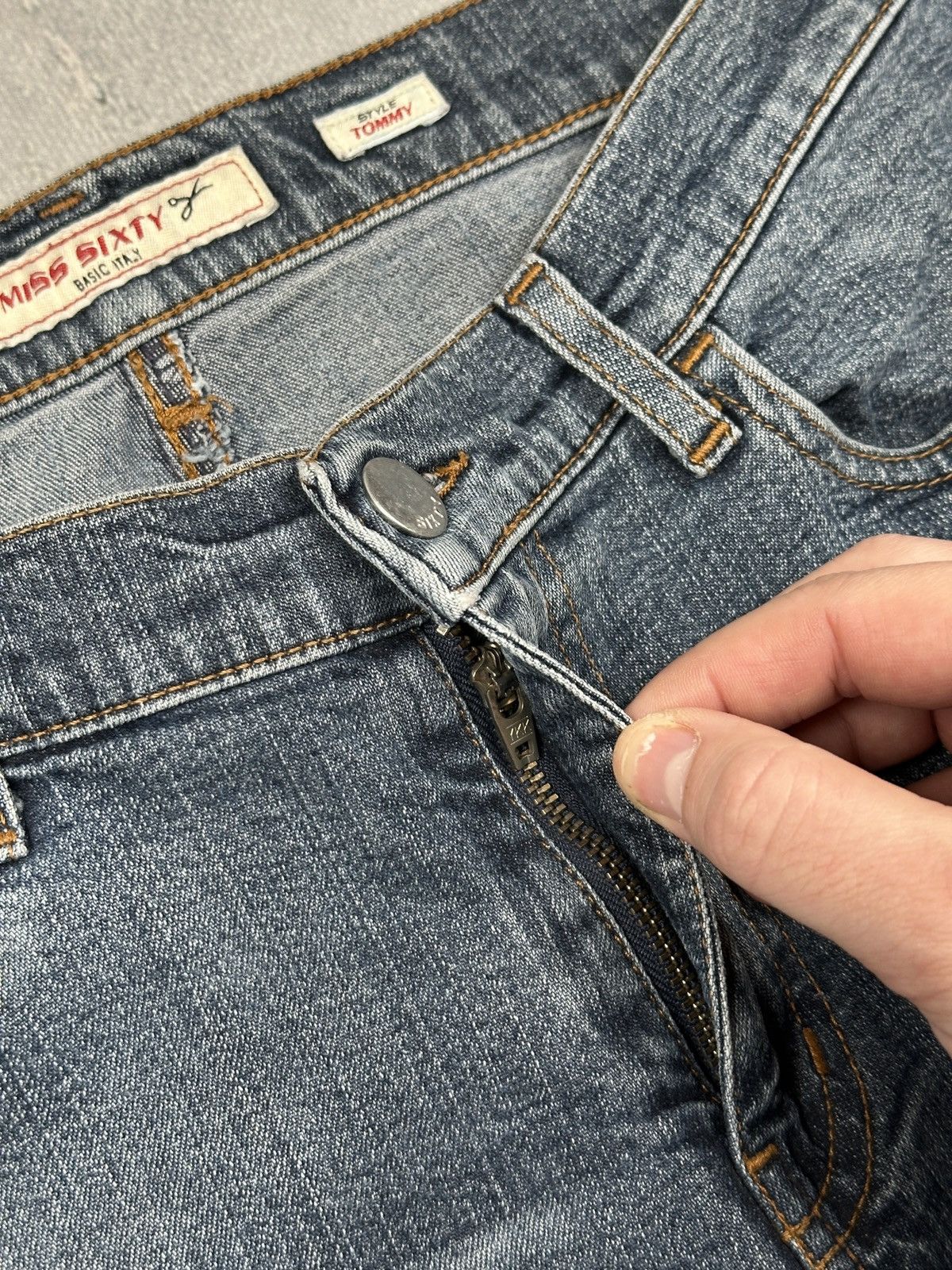 Miss Sixty Miss Sixty Tommy Bootcut Low Rise Blue Denim Flared Jeans Size 28" / US 6 / IT 42 - 15 Thumbnail
