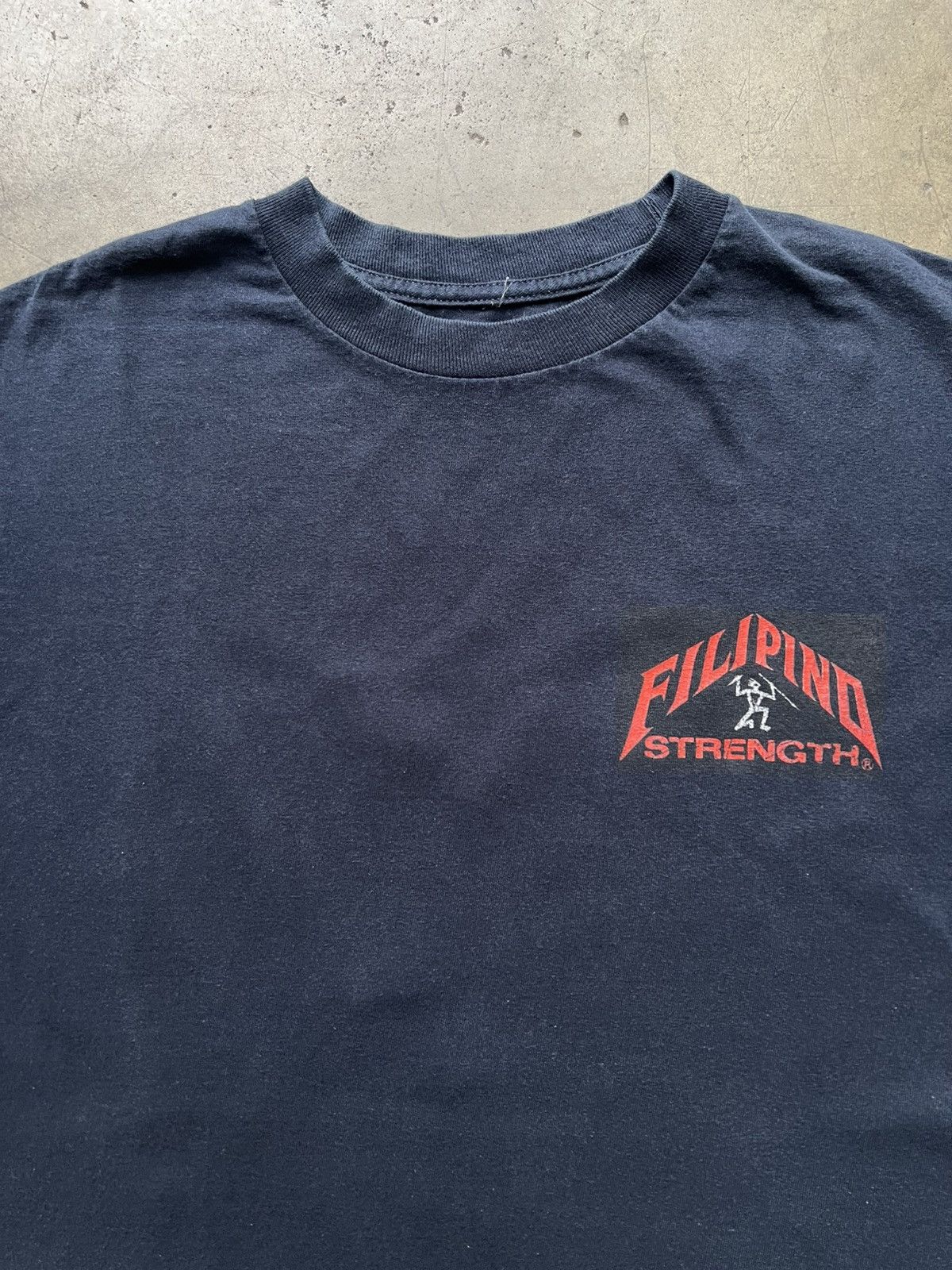 Vintage ‘00s Pure Filipino Strength Tee Shirt Tunay Na Pinoy Size US M / EU 48-50 / 2 - 5 Thumbnail