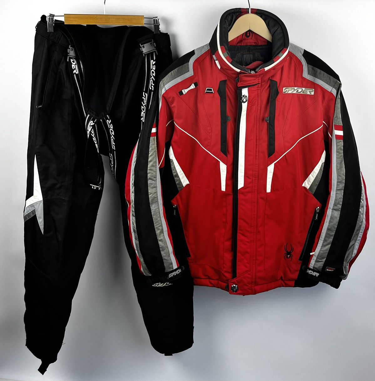 Spyder Spyder ski suit vintage 90s Size US L / EU 52-54 / 3 - 1 Thumbnail