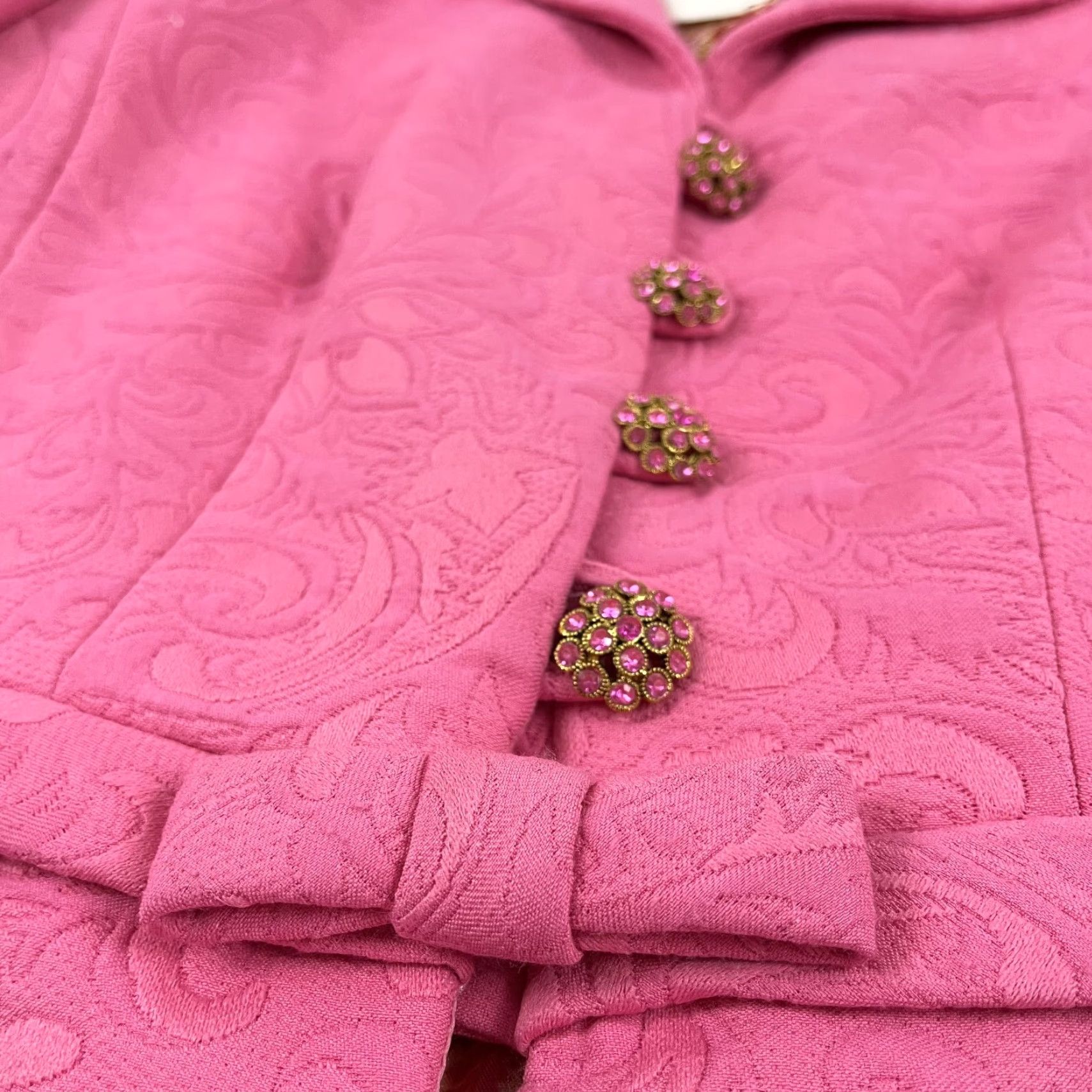 Vintage I.C.E Blazer Womens Size 8 Pink Textured Jeweled Closure Jacket Career Office Shirt/Blazer (if needed) Size M / US 6-8 / IT 42-44 - 5 Thumbnail
