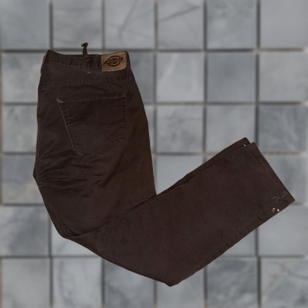 Dickies Dickies Slim Chino Pants Brown 36x31 Measured Size US 36 / EU 52 - 1 Thumbnail