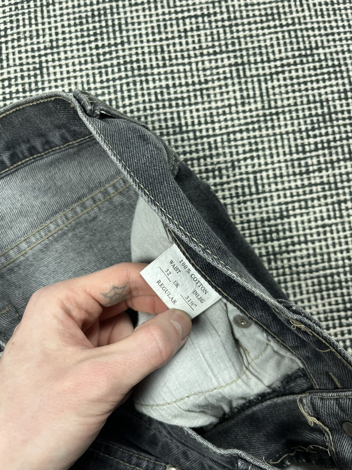 Vintage Vintage 90s essential sick fade gray loose fit jeans Size US 30 / EU 46 - 5 Thumbnail