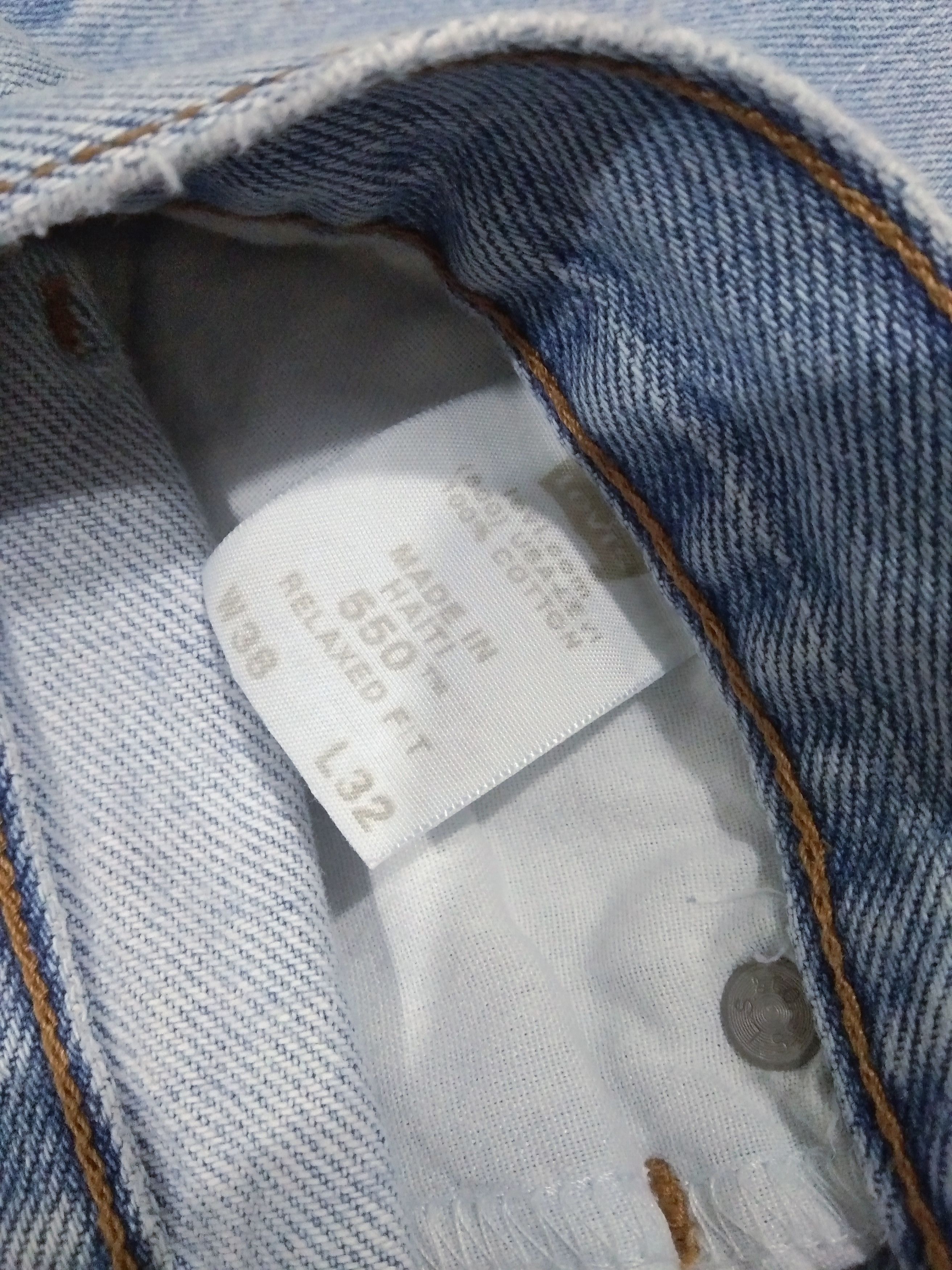 Levi's Vintage Levi's Jeans 550 Light Wash Relaxed Fit Denim 38x32 Size US 38 / EU 54 - 9 Thumbnail