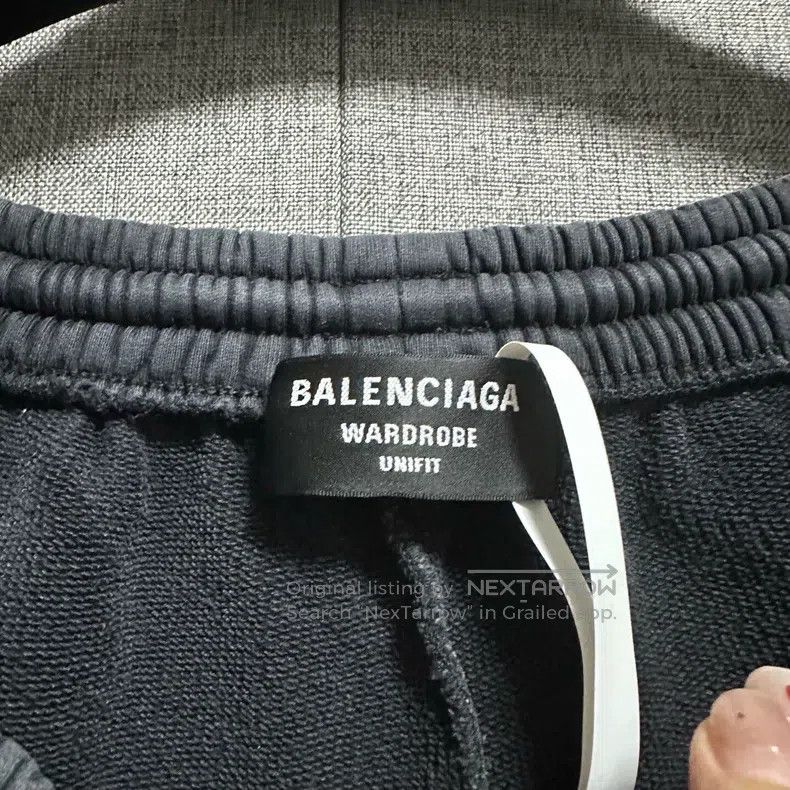Balenciaga Balenciaga size S Distressed Logo Shorts Size S Size US 27 - 3 Thumbnail
