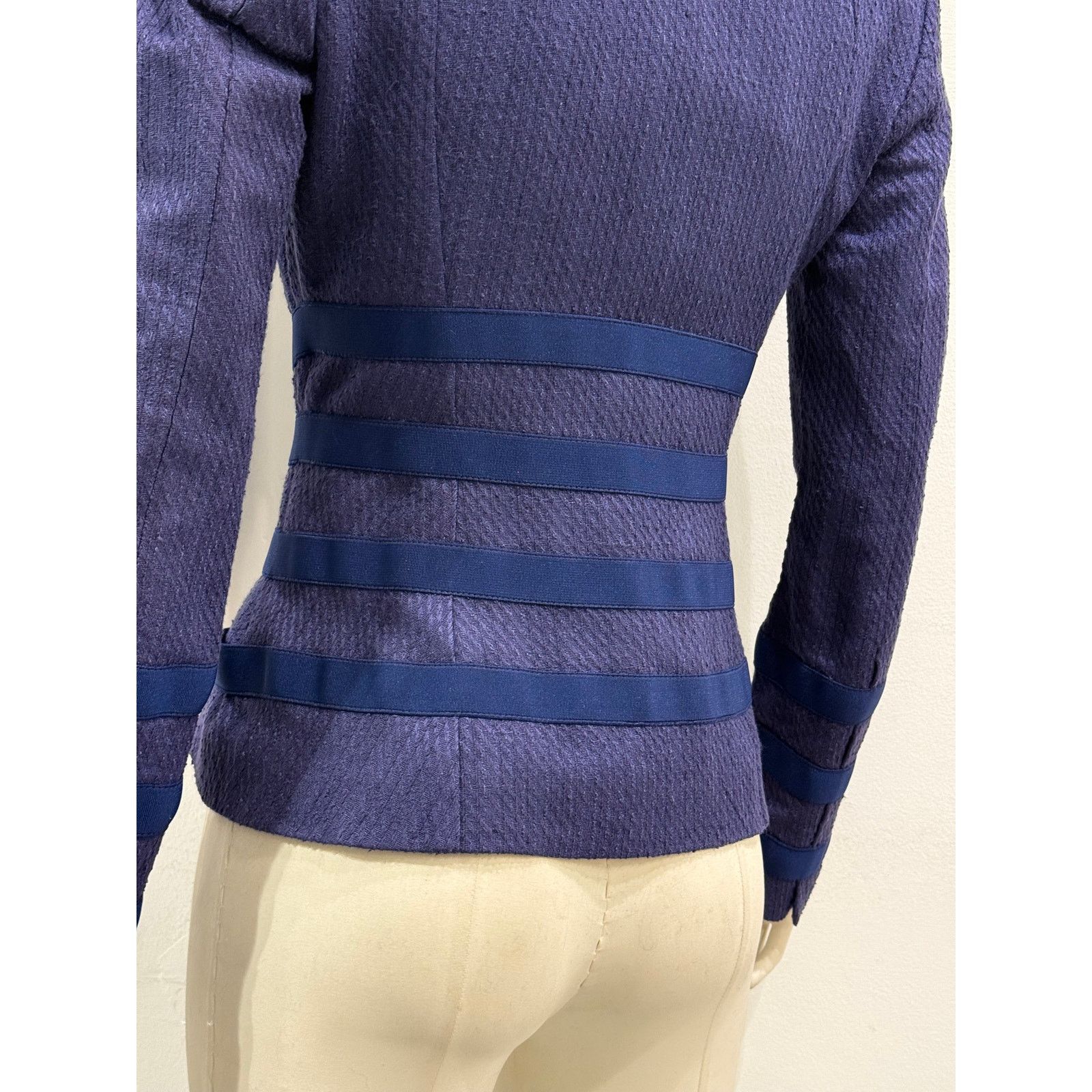 Versace 2000s Versace textured strap-detail bondage fitted blazer Size S / US 4 / IT 40 - 6 Thumbnail