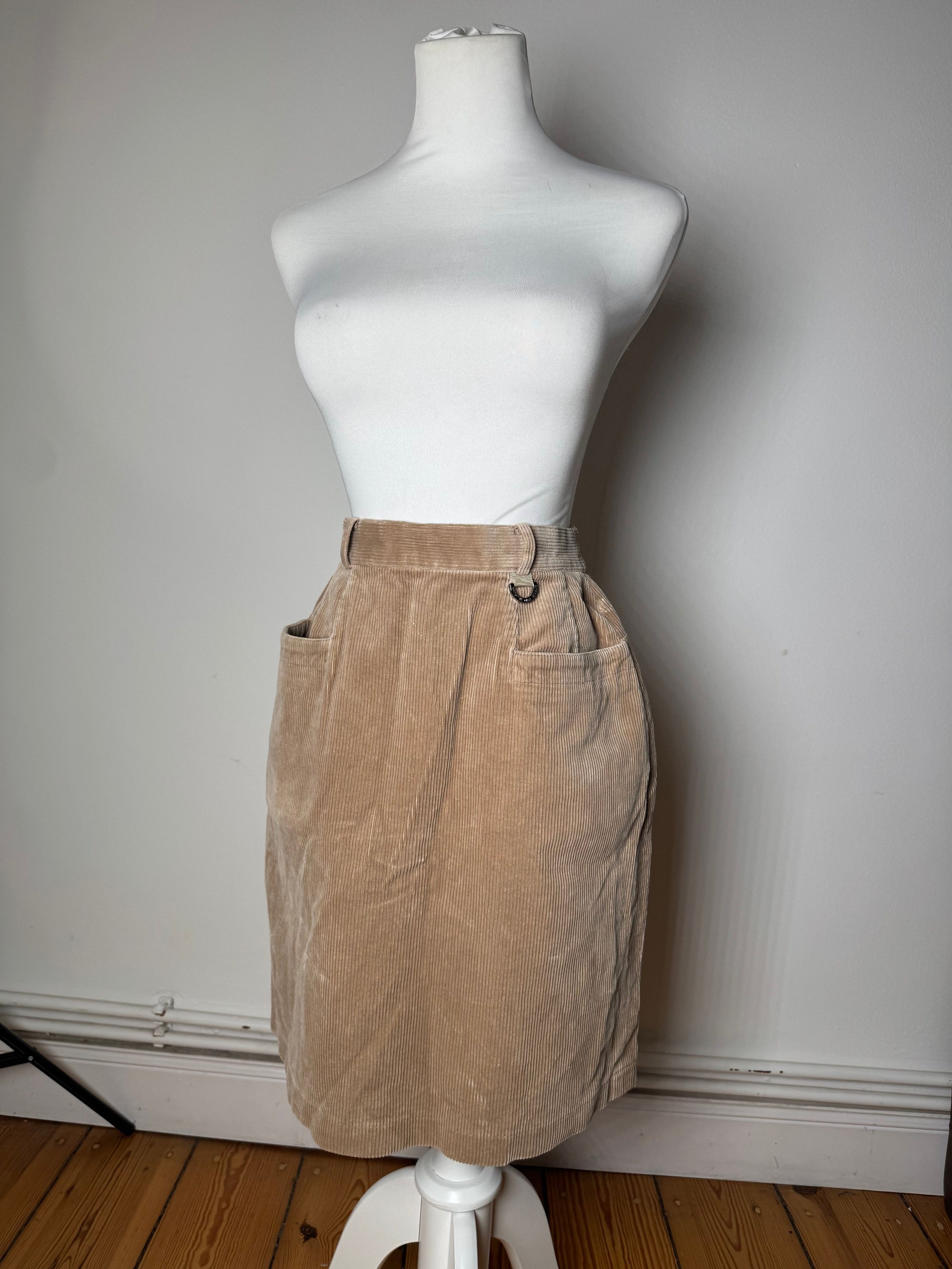 Dior Vintage Cord Skirt Brown M Size 30" / US 8 / IT 44 - 1 Thumbnail