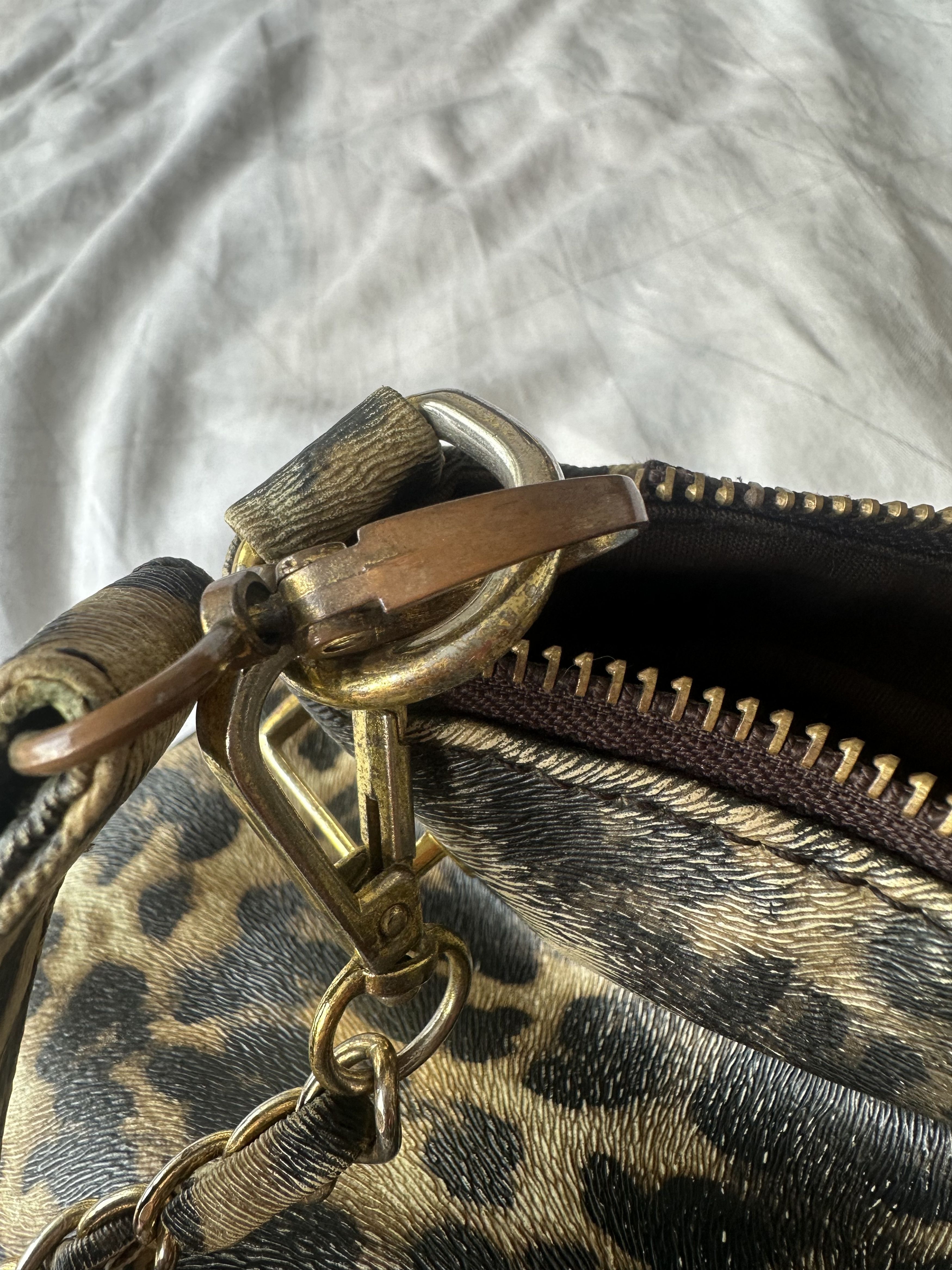 Marc Jacobs Marc Jacobs Animal Print Cheetah Vegan Faux Leather Bag Size ONE SIZE - 9 Thumbnail