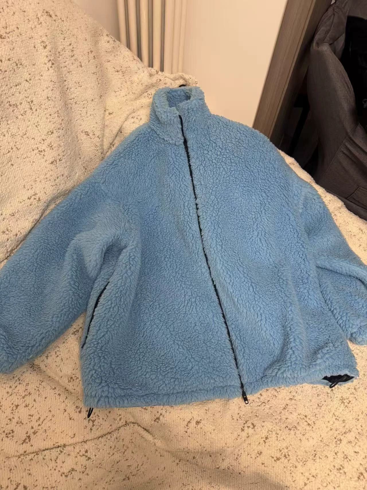 Balenciaga Balenciaga Teddy Jacket Xin Yu Style Authentic Size XS / US 0-2 / IT 36-38 - 1 Thumbnail