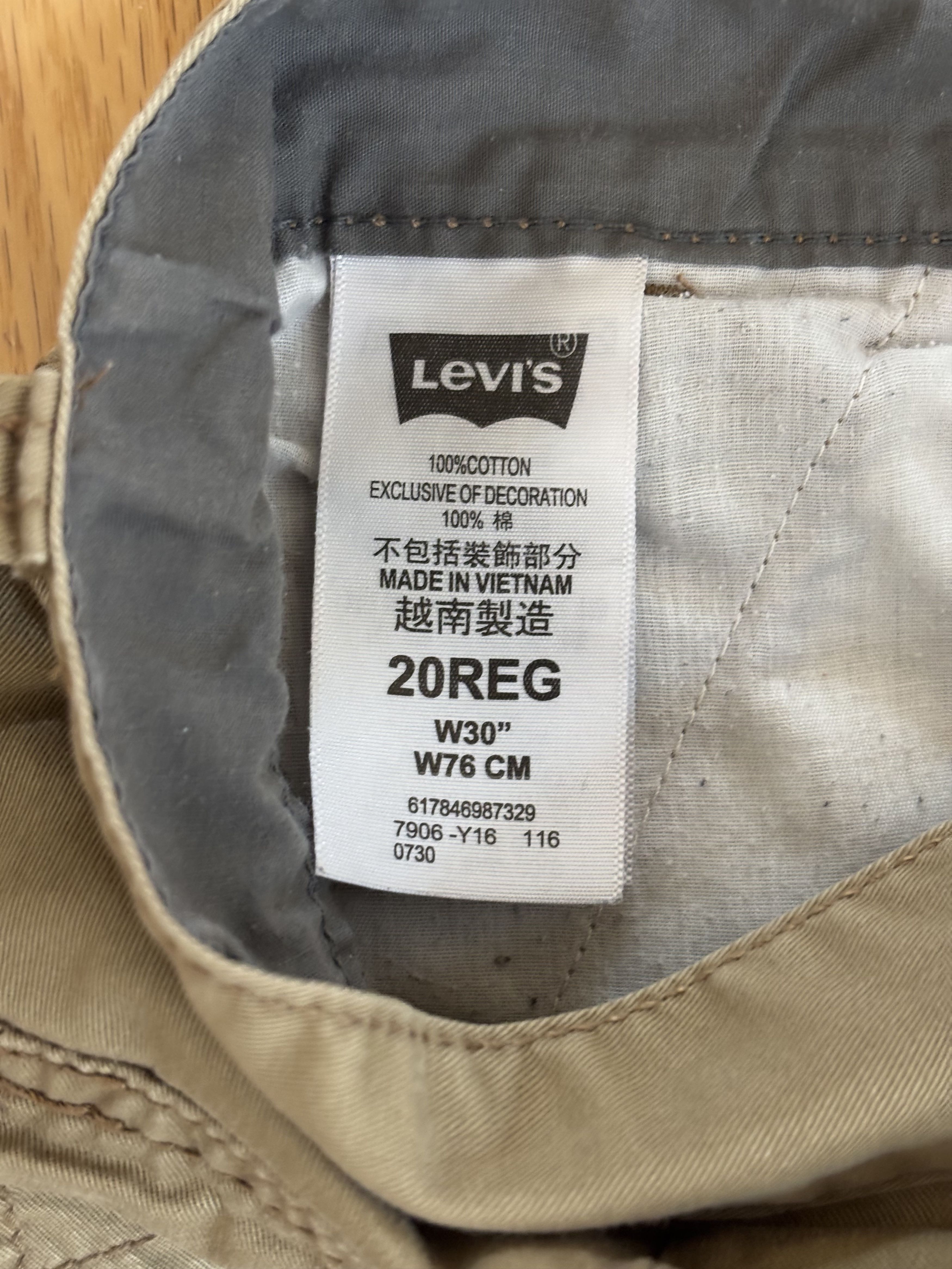 Levi's Vintage Levis Khaki Cargo Shorts 30 Size US 30 / EU 46 - 6 Thumbnail
