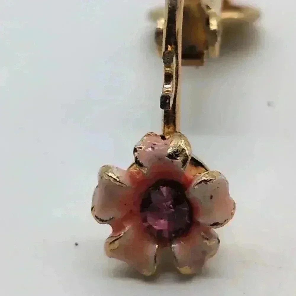 Designer Enamel Flower with pink/purple stone Clip on Earrings Estat Size ONE SIZE - 3 Thumbnail