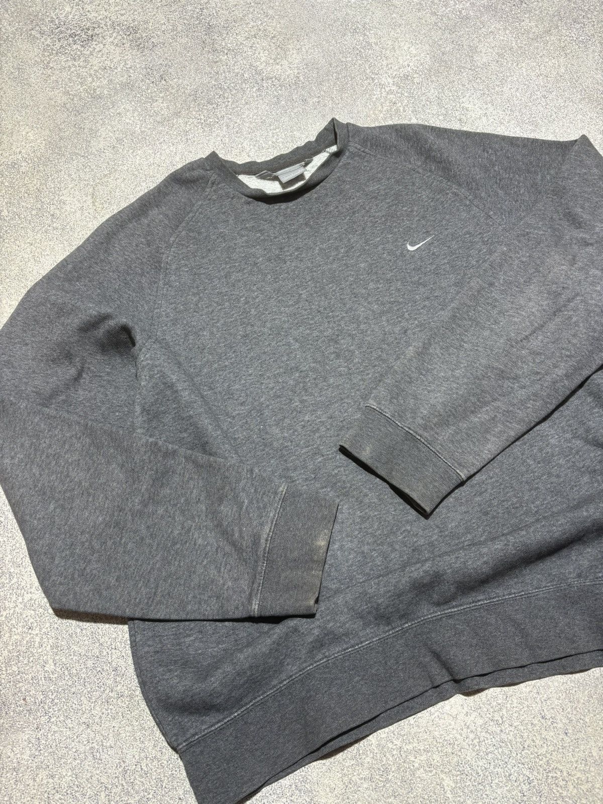 Nike × Vintage Nike Vintage Drill Grey Sweatshirt Small Logo Swoosh size L Size US L / EU 52-54 / 3 - 8 Thumbnail