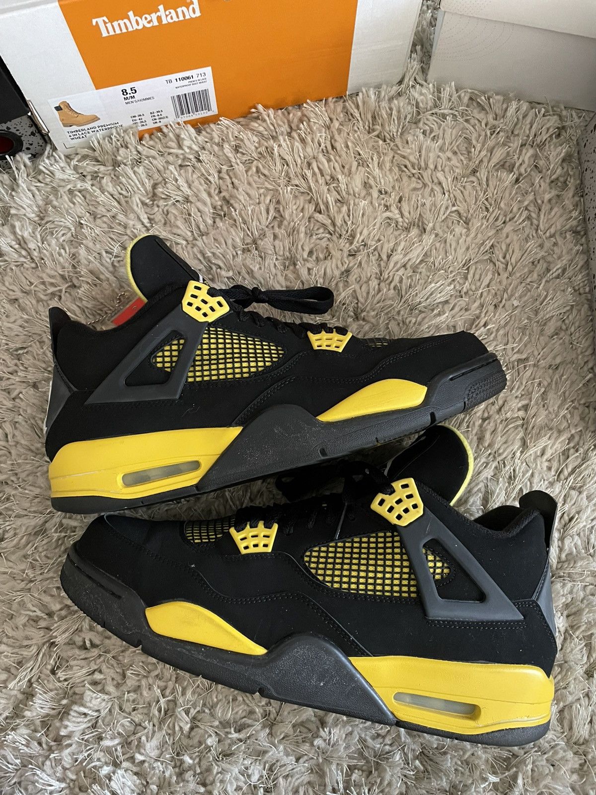 Jordan Brand Jordan 4 Thunder Size US 11 / EU 44 - 2 Thumbnail