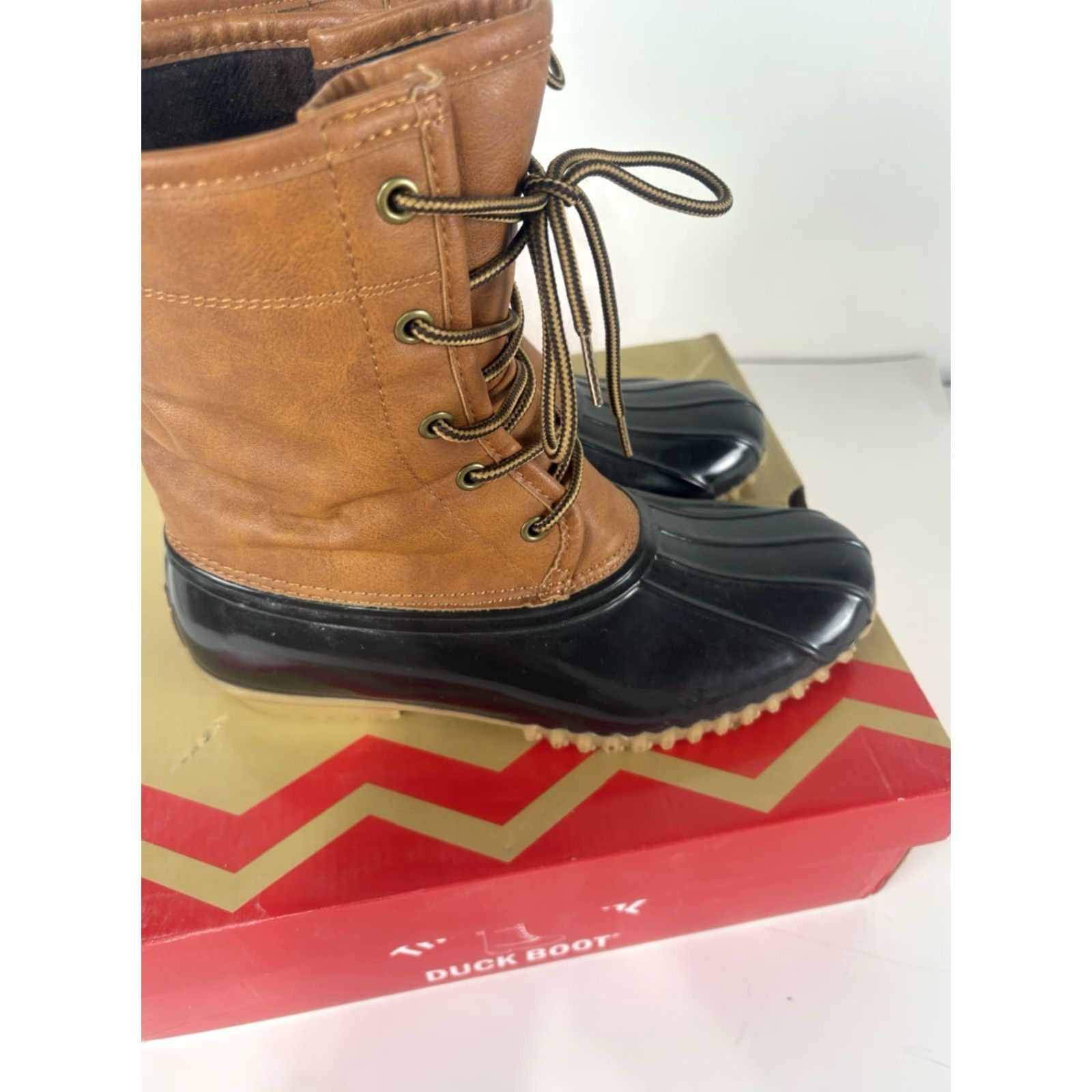 Vintage VINTAGE? No. The Original Duck Arianna Tan/Navy Lace Up Duck Boots Womens Size 7.5M Size US 7.5 / IT 37.5 - 4 Thumbnail