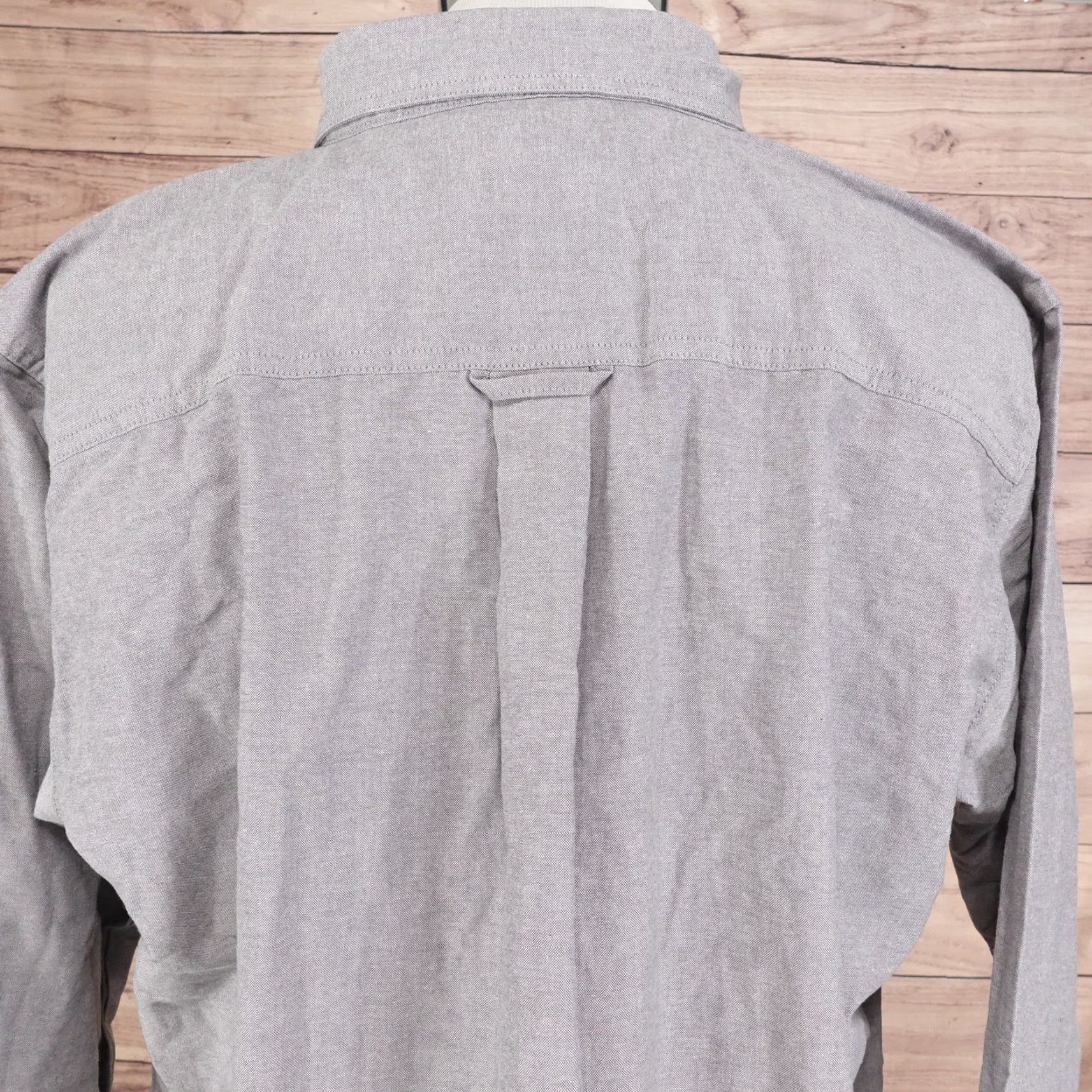 Vintage VINTAGE None Shirt Men XL Gray Cotton Button-Down Solid Business Casual Formal Workwear 2020s Mens Size US XL / EU 56 / 4 - 5 Thumbnail