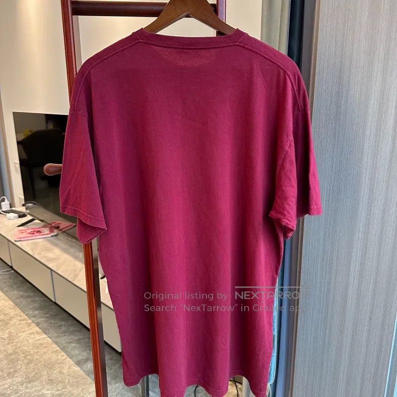 Balenciaga Balenciaga Burgundy small logo short-sleeved T-shirt Size US M / EU 48-50 / 2 - 2 Thumbnail