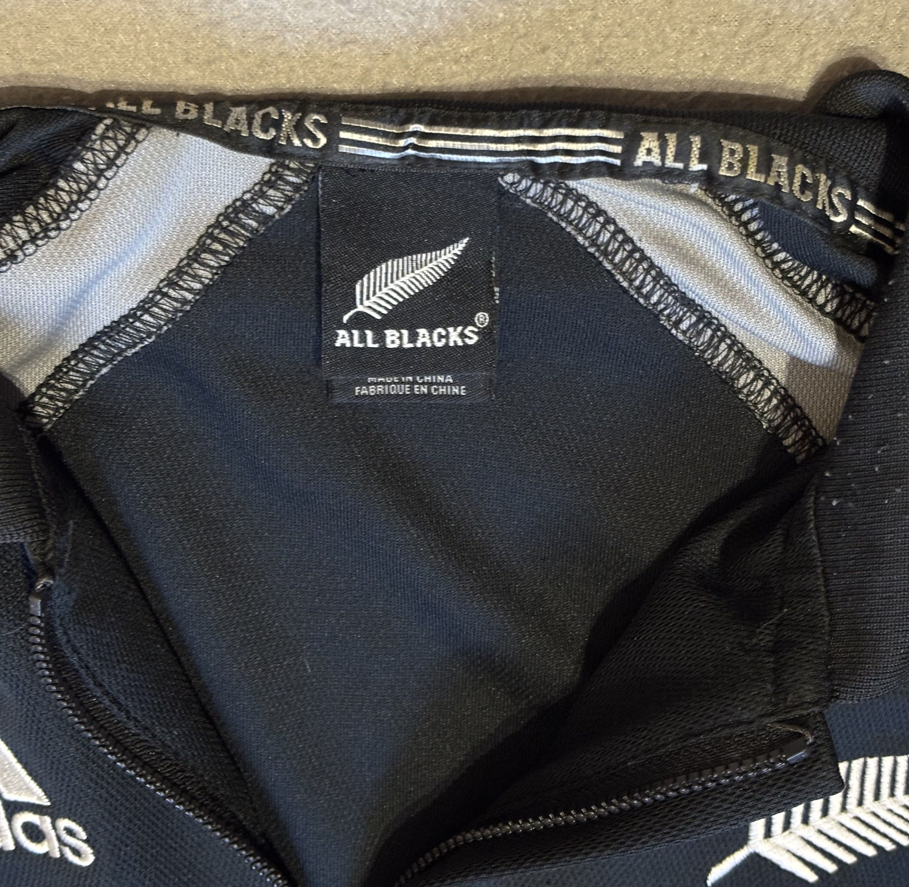 Adidas New Zealand All Blacks 2003/2004 Adidas Rugby Jersey Size S Size US S / EU 44-46 / 1 - 14 Thumbnail