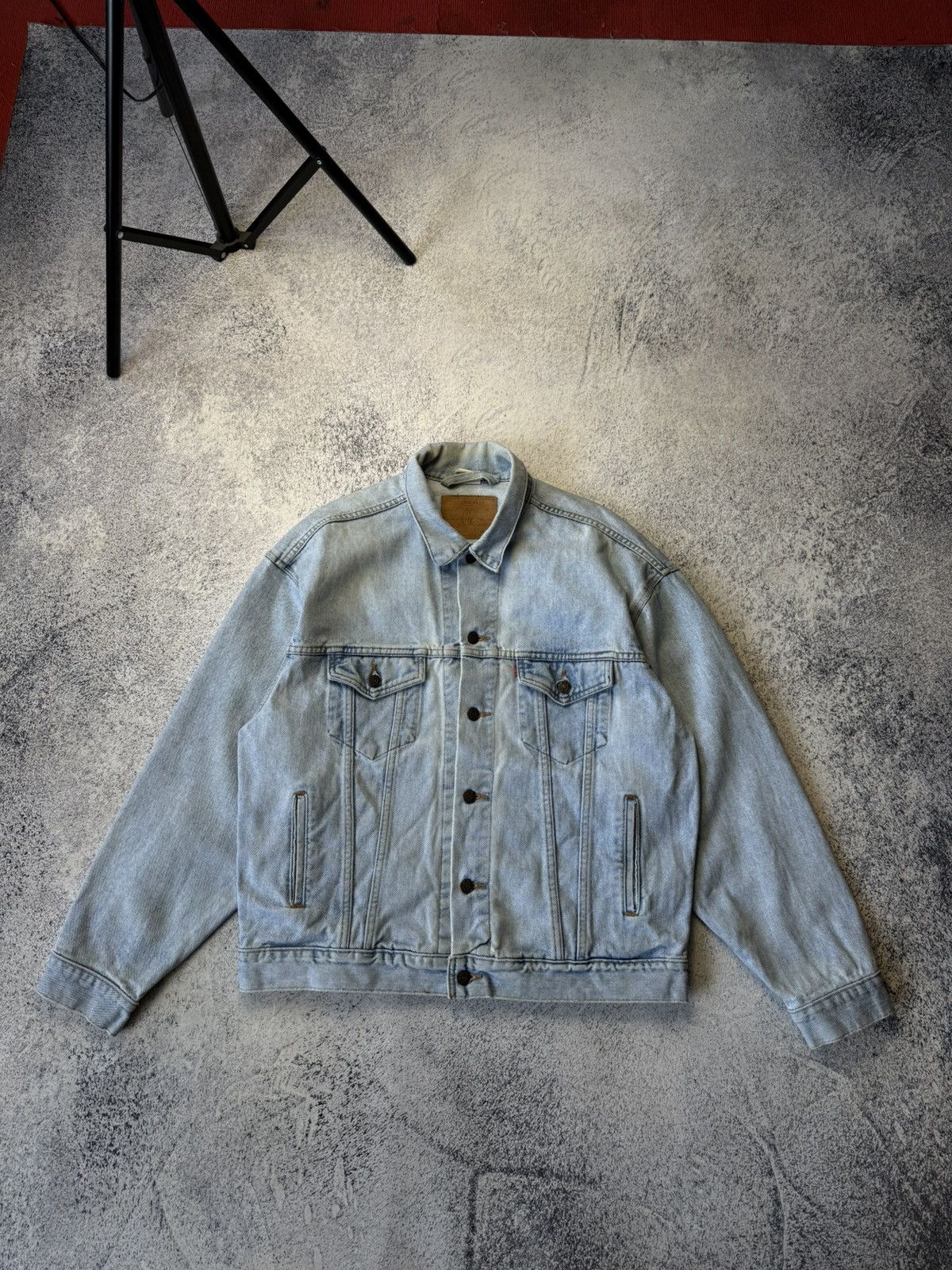 Levi's Vintage Levis Distressed Denim Jacket Made In USA Rare Y2K Size US L / EU 52-54 / 3 - 1 Thumbnail