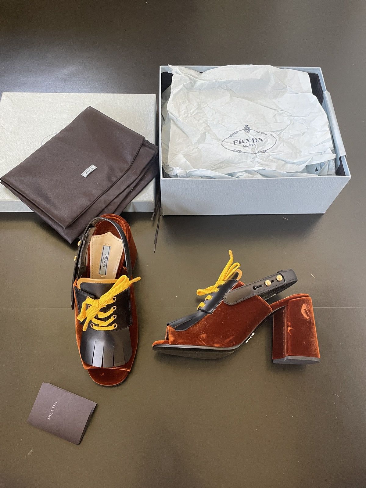 Prada Prada Velvet shoes size 40 Size US 10 / IT 40 - 3 Thumbnail