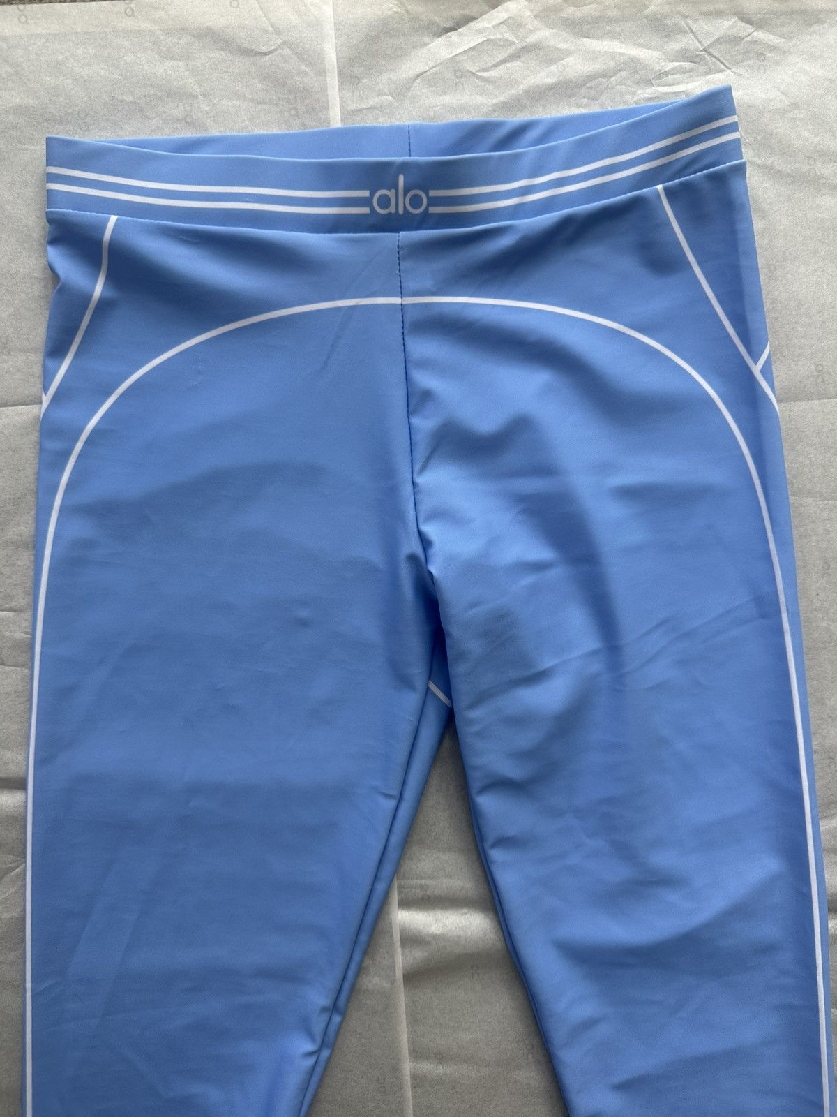 Other Alo Yoga Leggings Size 30" / US 8 / IT 44 - 2 Thumbnail