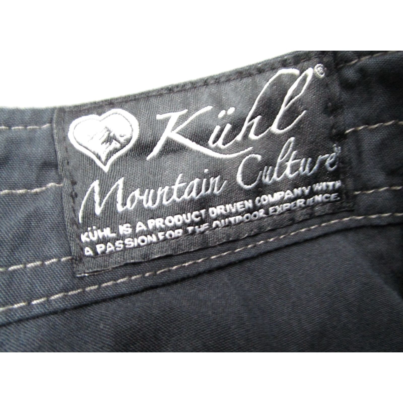 Vintage Kuhl Shorts Women 4 Blue Cargo Vintage Patina 10" Workwear Camp Hike Travel Size 27" / US 4 / IT 40 - 2 Thumbnail