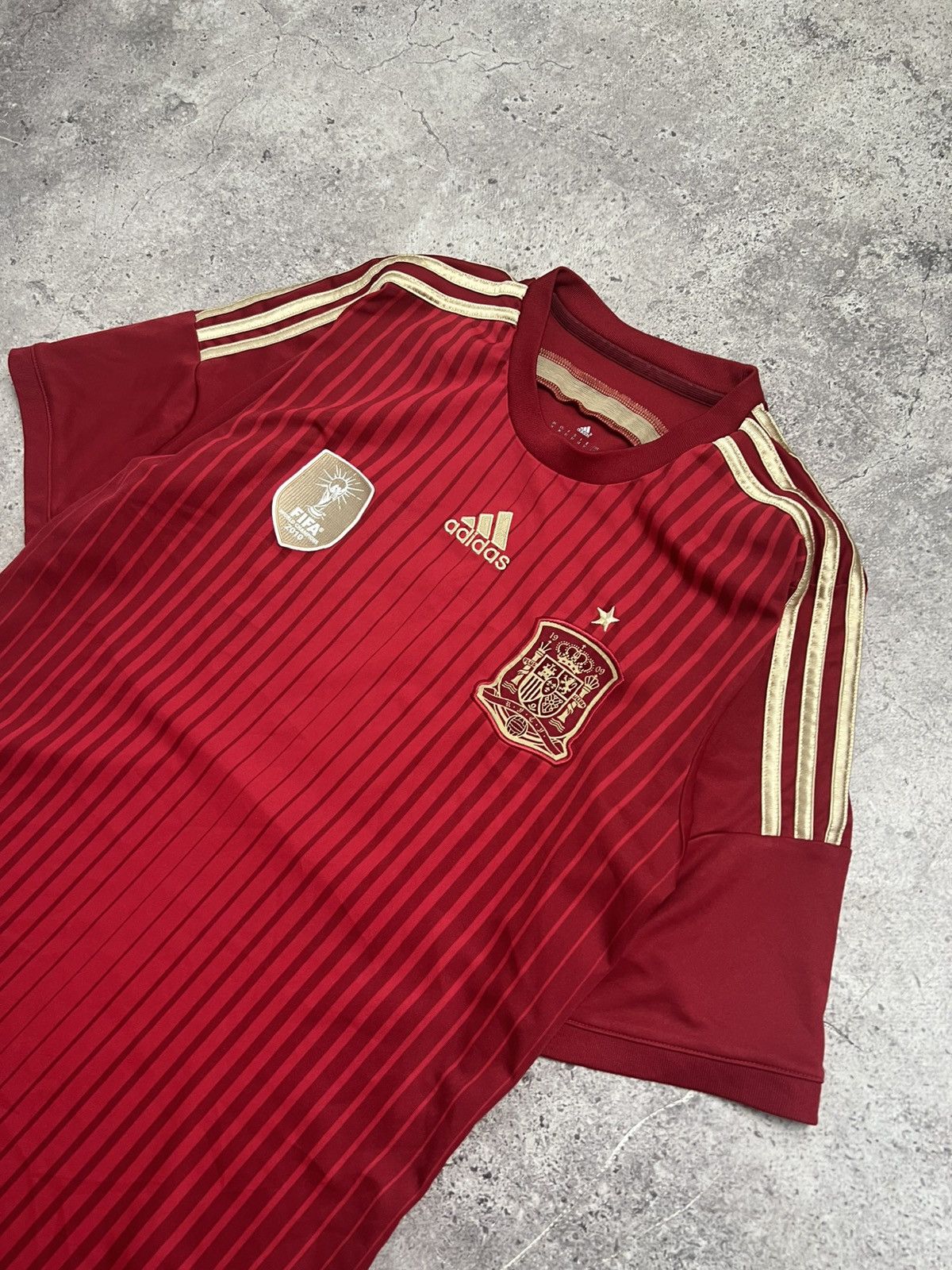 Adidas Spain adidas soccer jersey 2014 Size US M / EU 48-50 / 2 - 5 Thumbnail