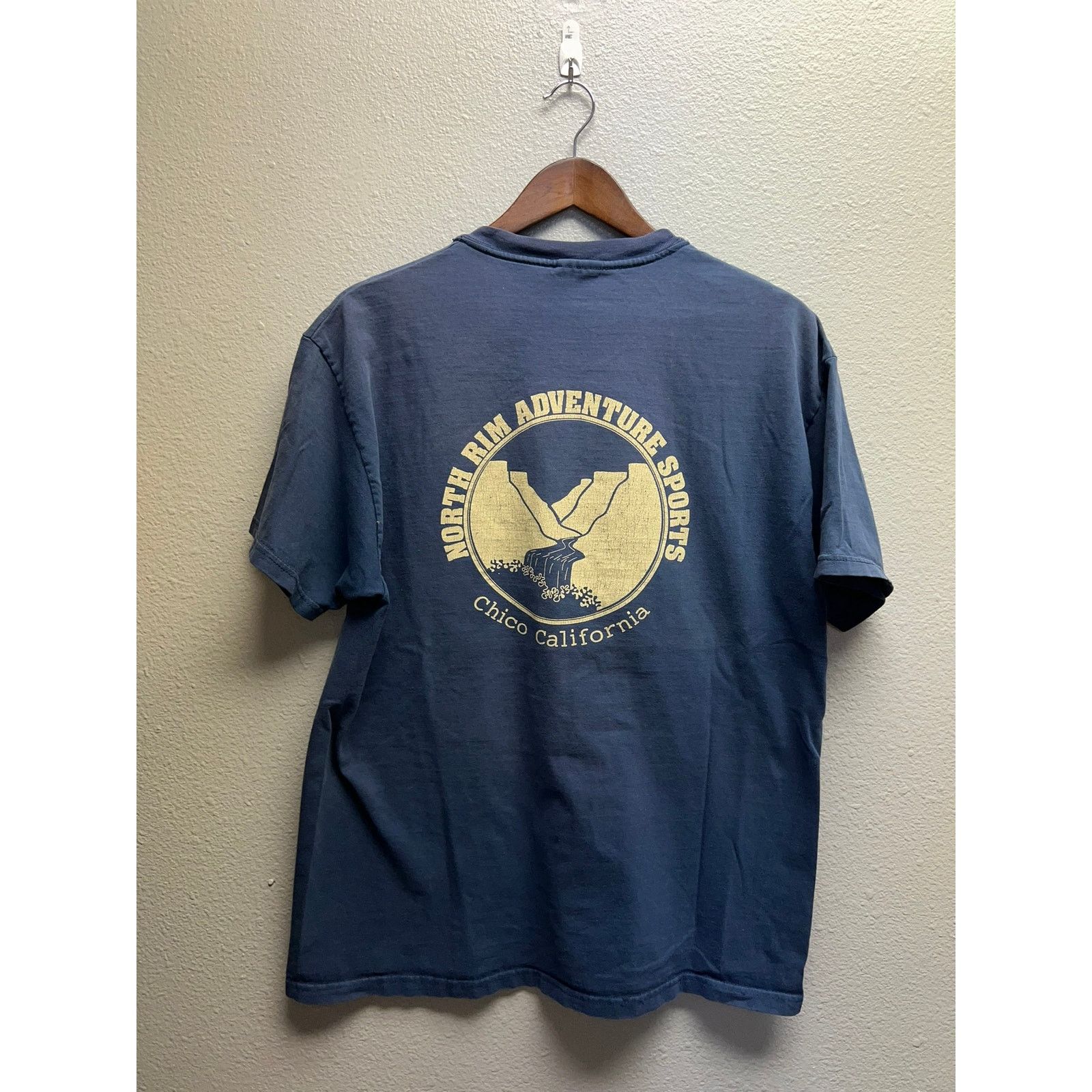 Hanes Vintage North Rim Adventure Sports Shirt Chico Blue 90s L Size US L / EU 52-54 / 3 - 5 Thumbnail