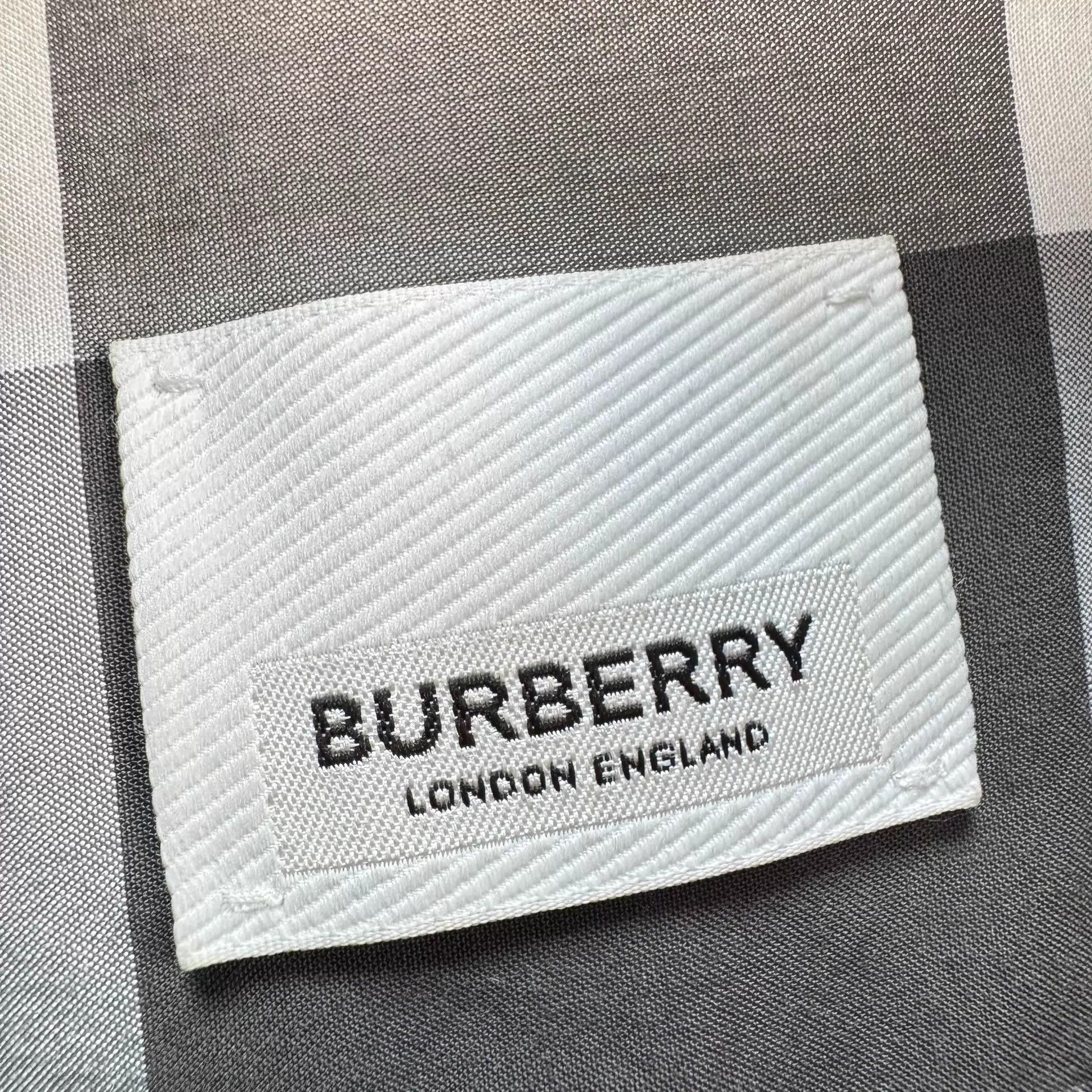 Burberry Burberry black gray check LS shirt S99new Size US S / EU 44-46 / 1 - 5 Thumbnail