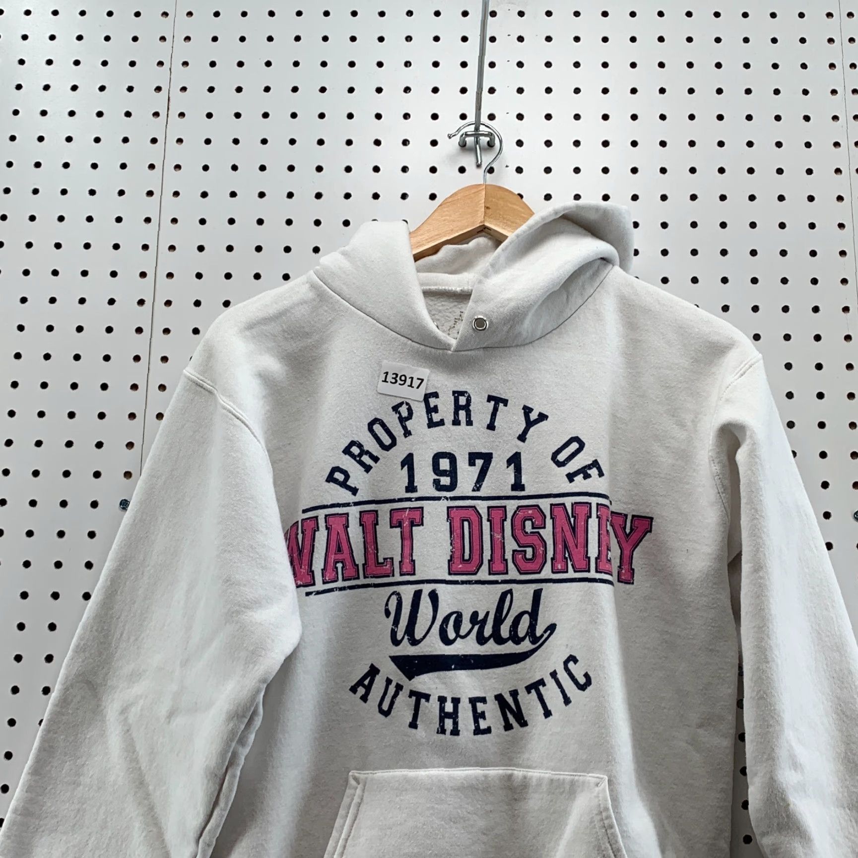 Disney VINTAGE Disney Property Of Women's White Hooded Sweater Long Sleeve Size Small Size S / US 4 / IT 40 - 2 Thumbnail