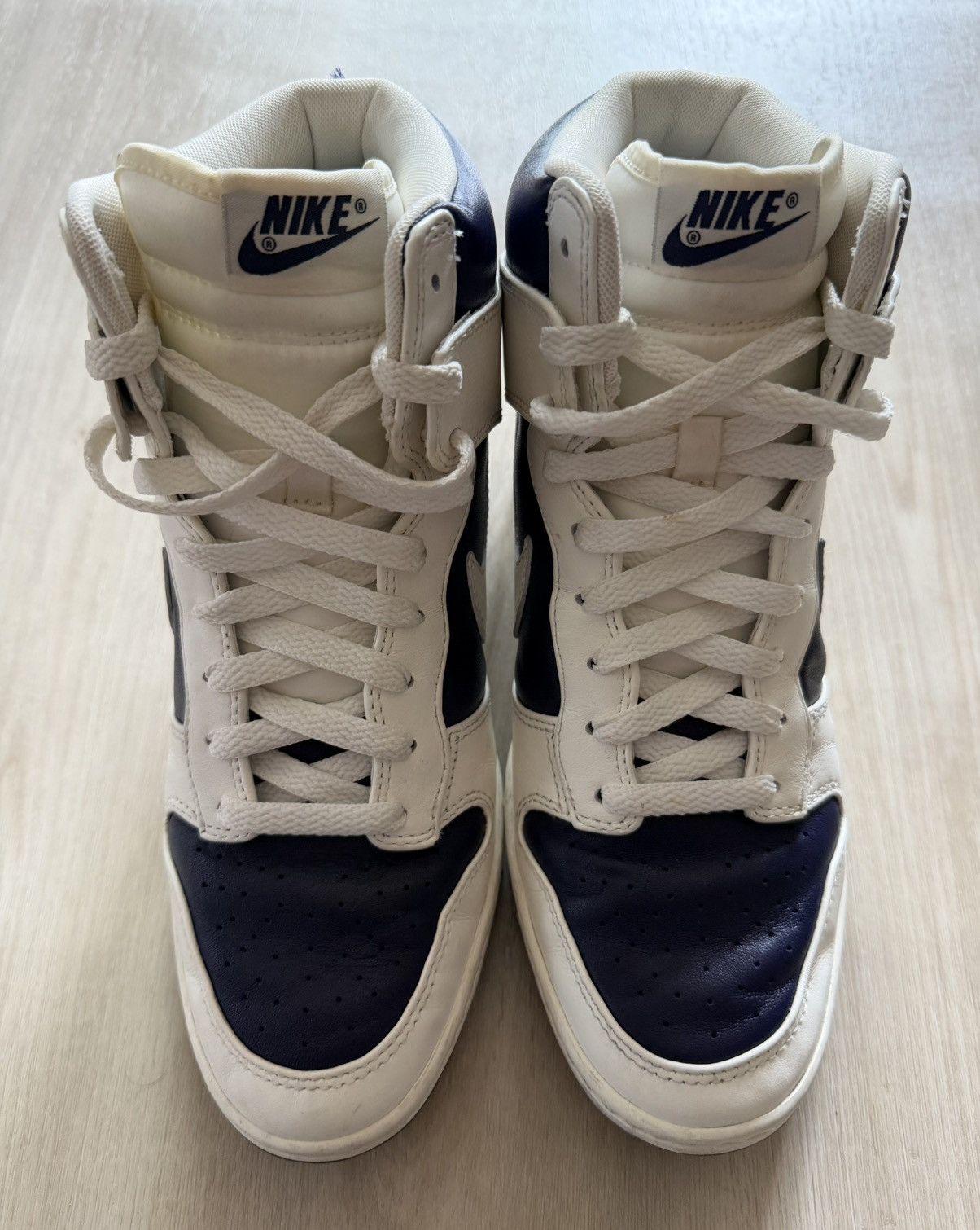 Nike Nike Dunk Sky High Womens Sz 9.5 US Purple Athletic Shoes Size US 9.5 / IT 39.5 - 7 Thumbnail