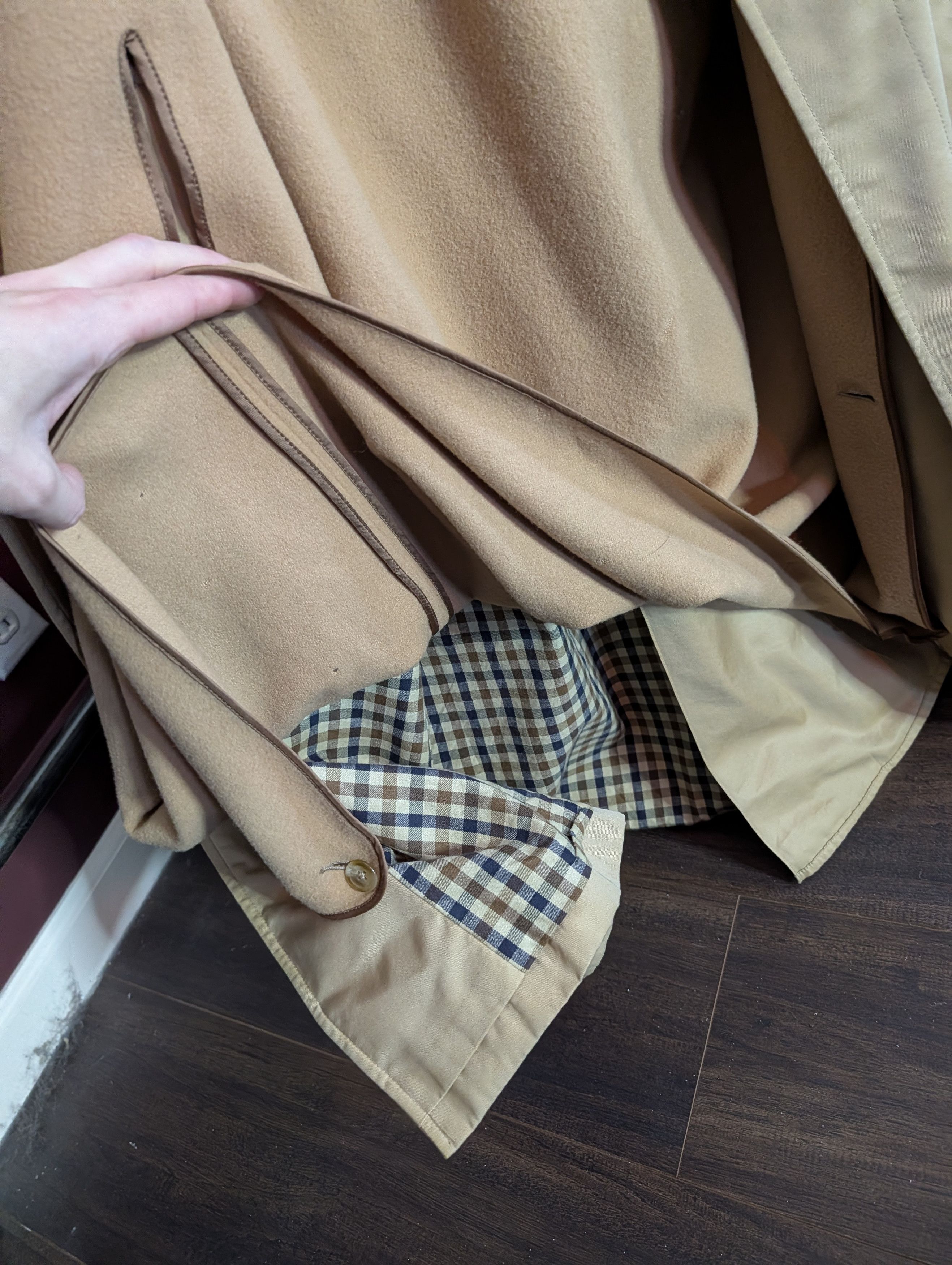Aquascutum Khaki for Barney's wool lined leather buckle trench coat Size US L / EU 52-54 / 3 - 3 Thumbnail