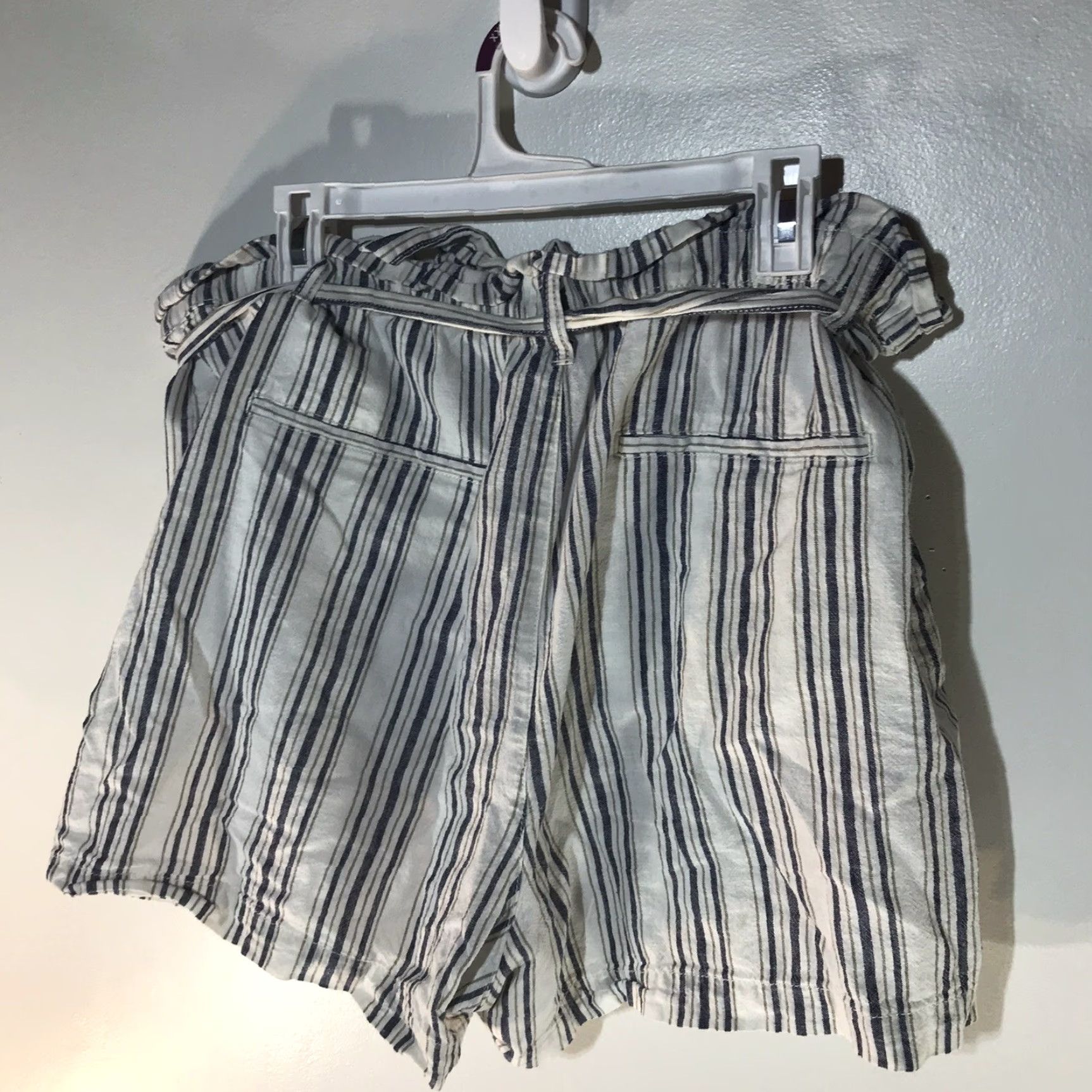Vintage A New Approach Striped Pull On Shorts Women's 2XL White Blue Beige Paperbag Casual Everyday Size 40" / US 18 - 3 Thumbnail