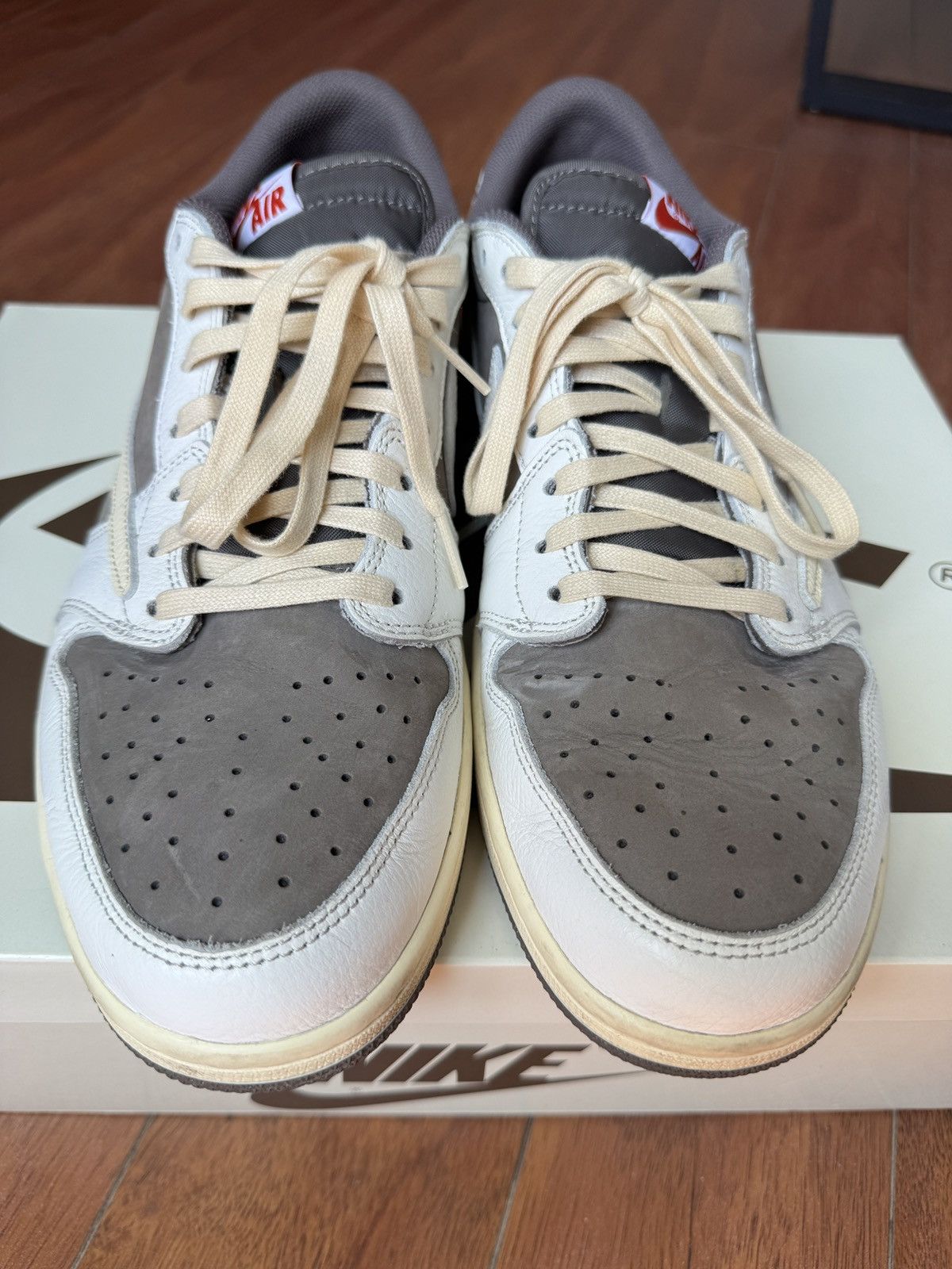 Nike Travis Scott x Air Jordan 1 Low “Reverse Mocha” Size US 13 / EU 46 - 5 Thumbnail