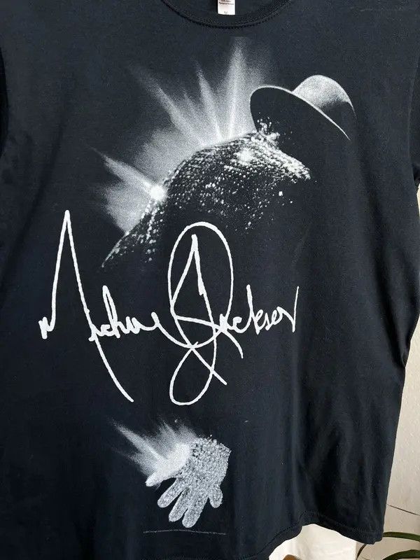 Band Tees Michael Jackson 2009 Glitter Glove King Of Pop Signature Size US M / EU 48-50 / 2 - 2 Thumbnail