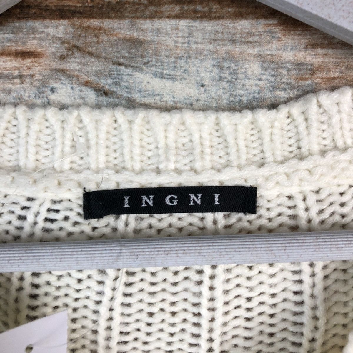 Aran Isles Knitwear × Homespun Knitwear × Japanese Brand Ingni White cable Knitwear vintage sweater #A1536 Size S / US 4 / IT 40 - 9 Thumbnail