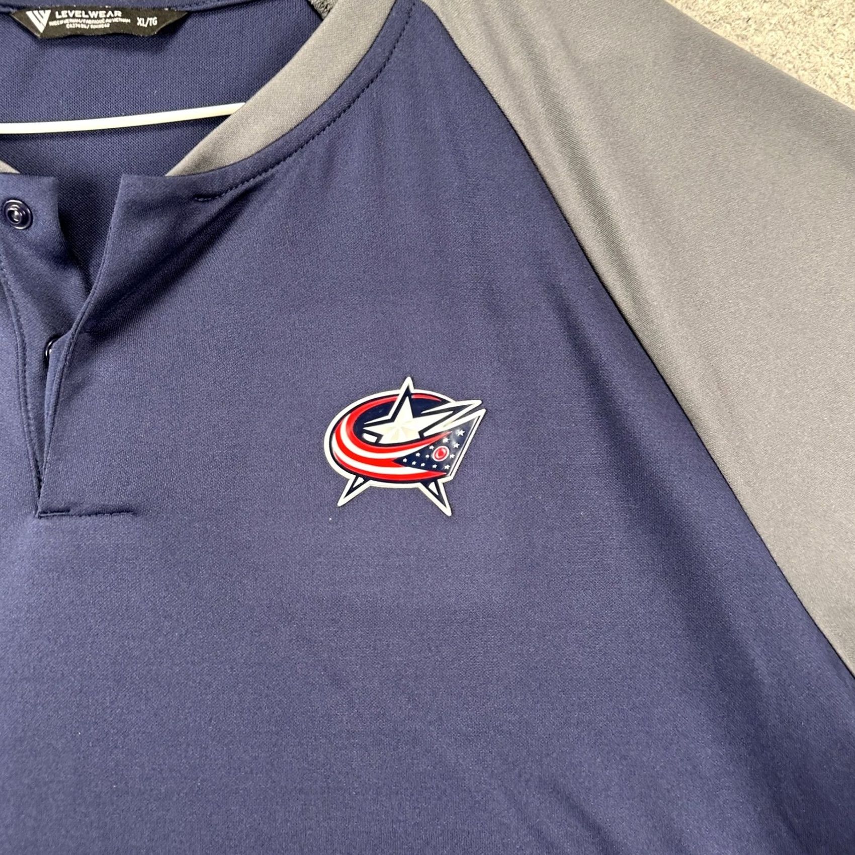 Vintage Columbus Blue Jackets Levelwear Mens XL Shirt Henley Blue Gray NHL Hockey EUC Size US XL / EU 56 / 4 - 4 Thumbnail