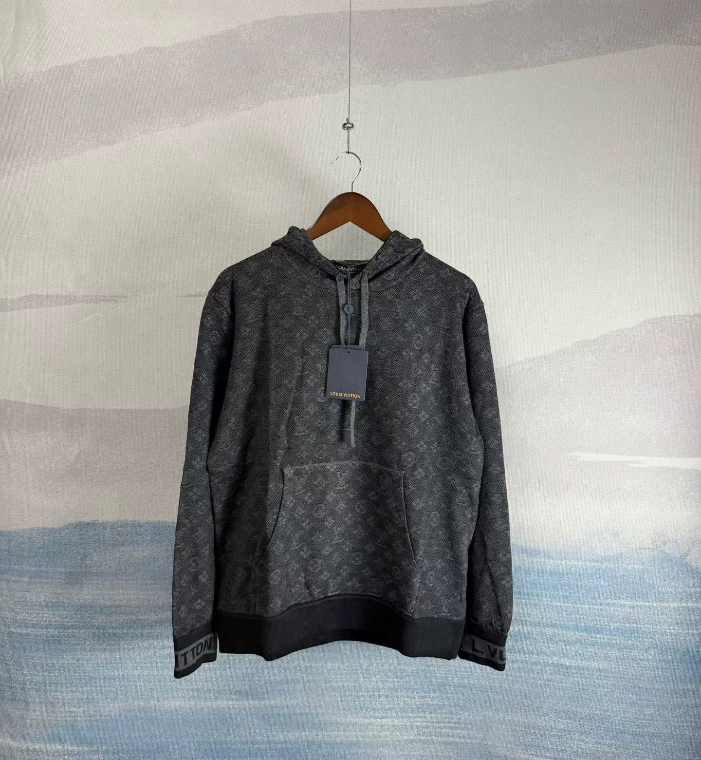 Louis Vuitton Louis Vuitton LV black/grey all-over print wool hoodie Size US L / EU 52-54 / 3 - 1 Thumbnail